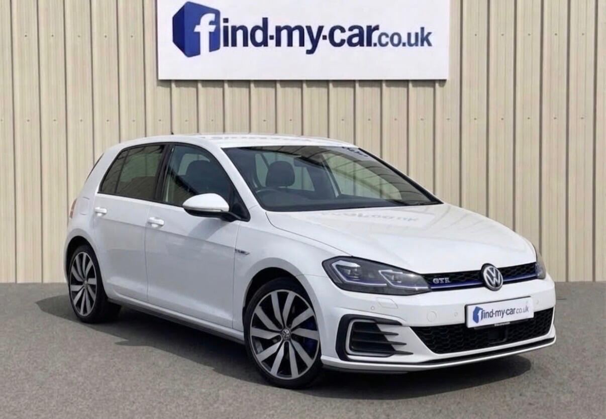 2017 Volkswagen Golf in White for sale