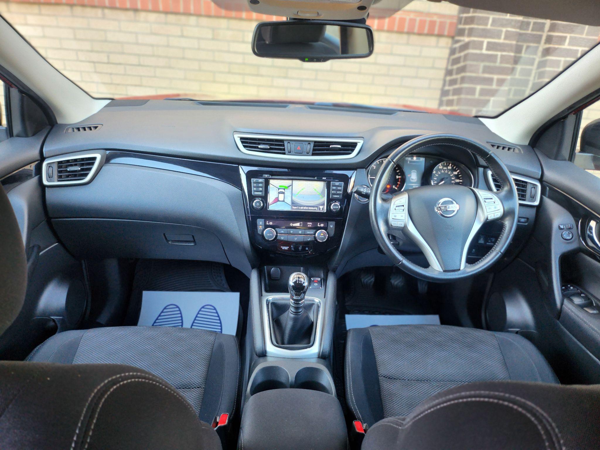 2015 Nissan Qashqai image 10
