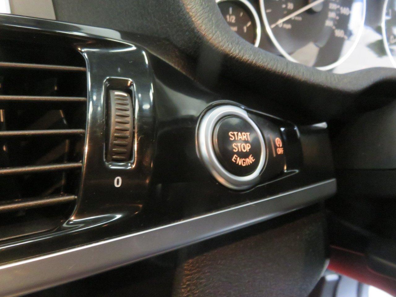 BMW X4 view 45