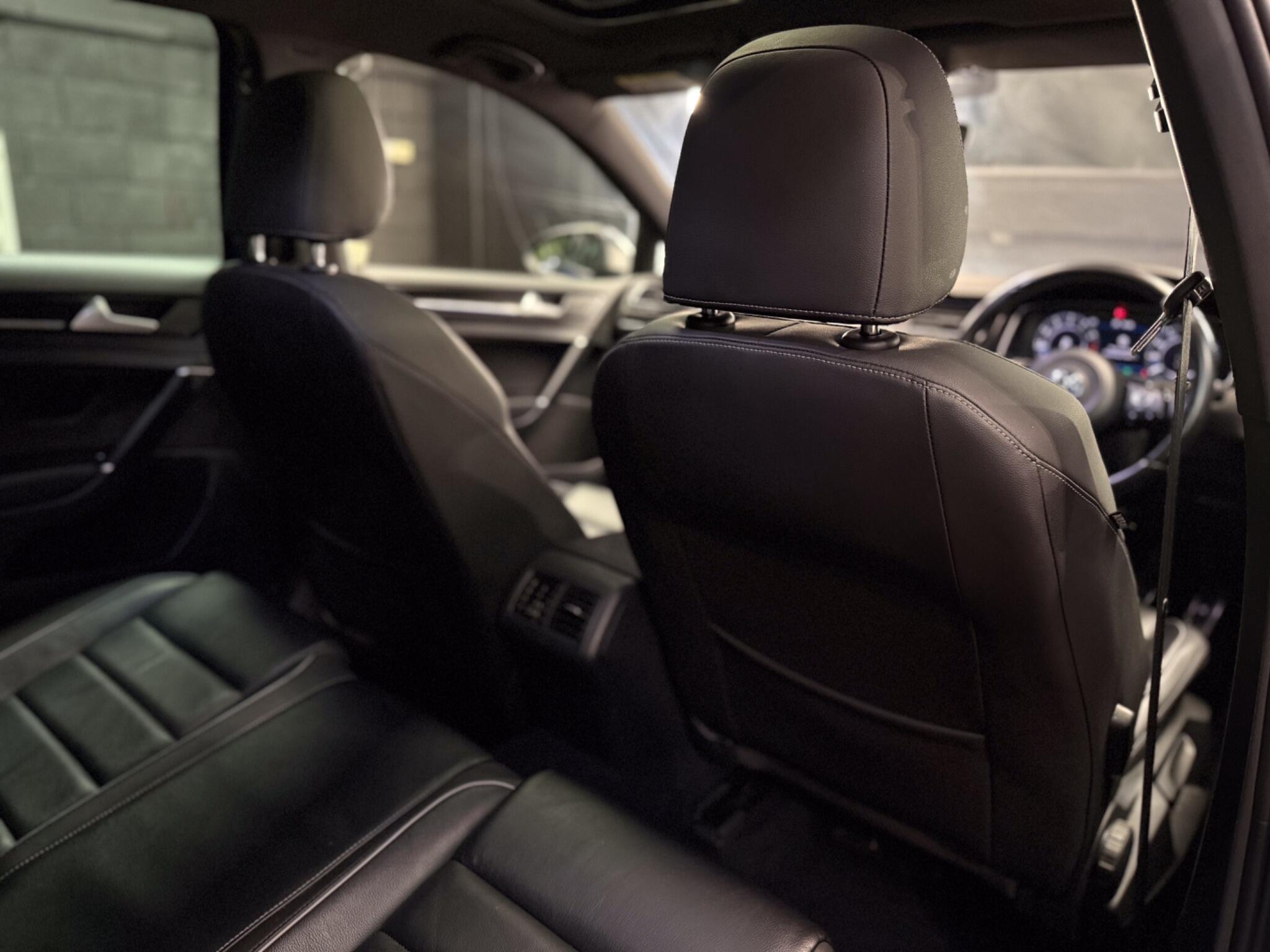 Volkswagen Golf view 30
