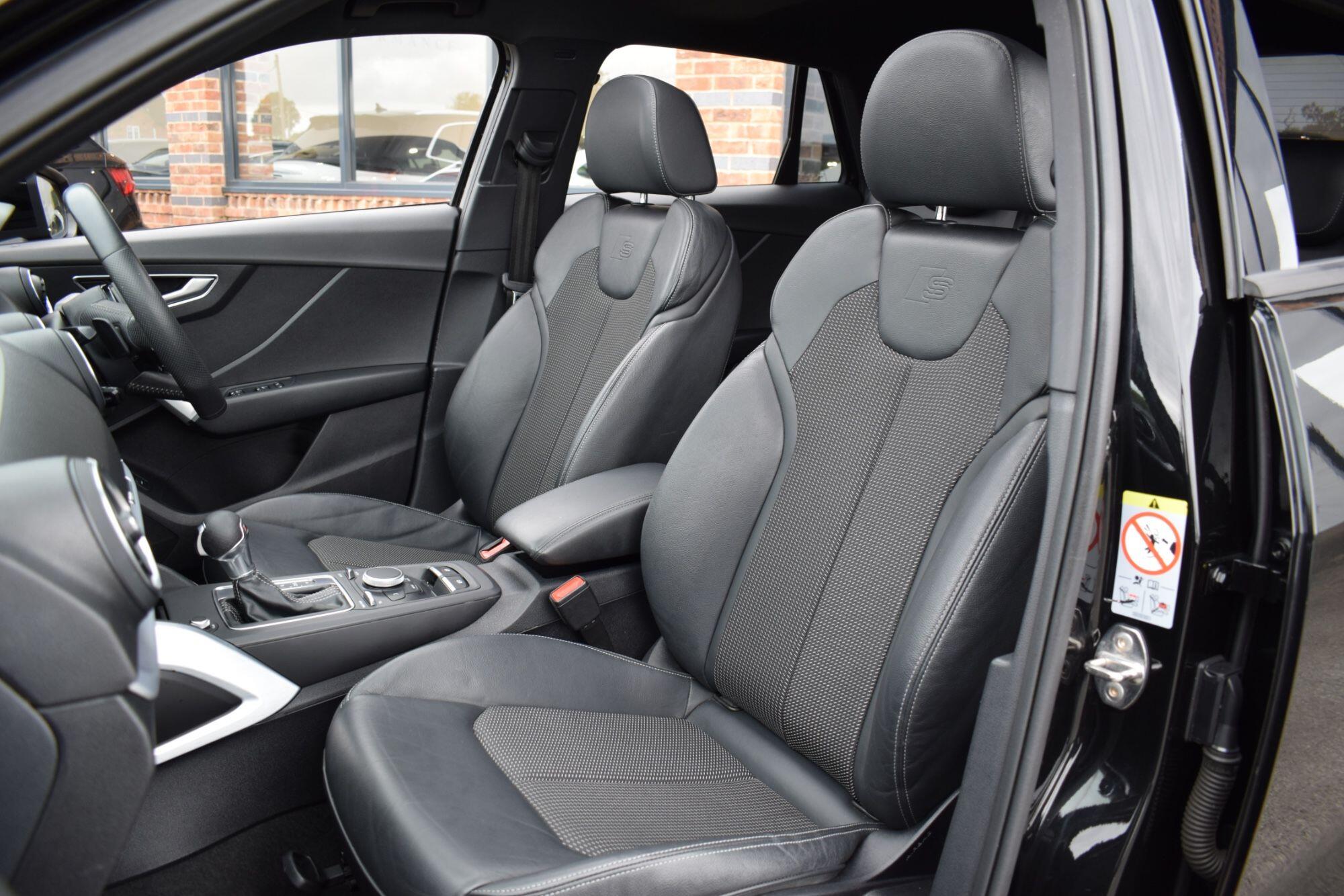 Audi Q2 view 27
