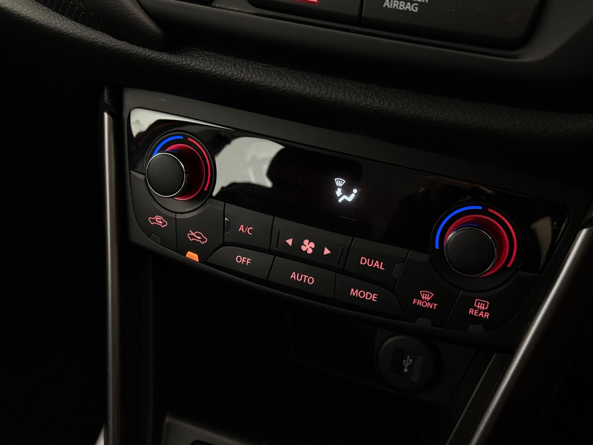 Suzuki S-Cross view 33