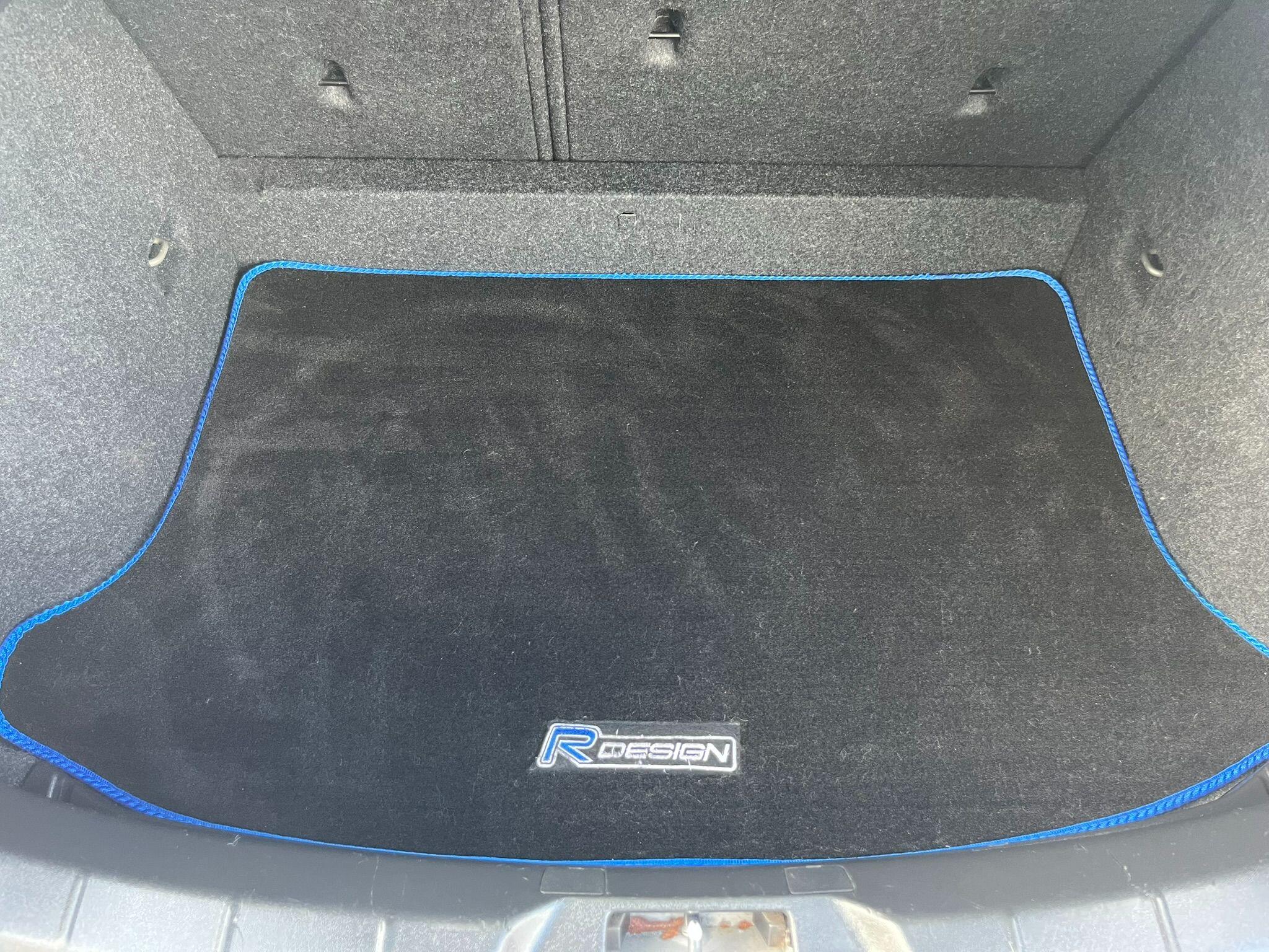 Volvo V40 view 35