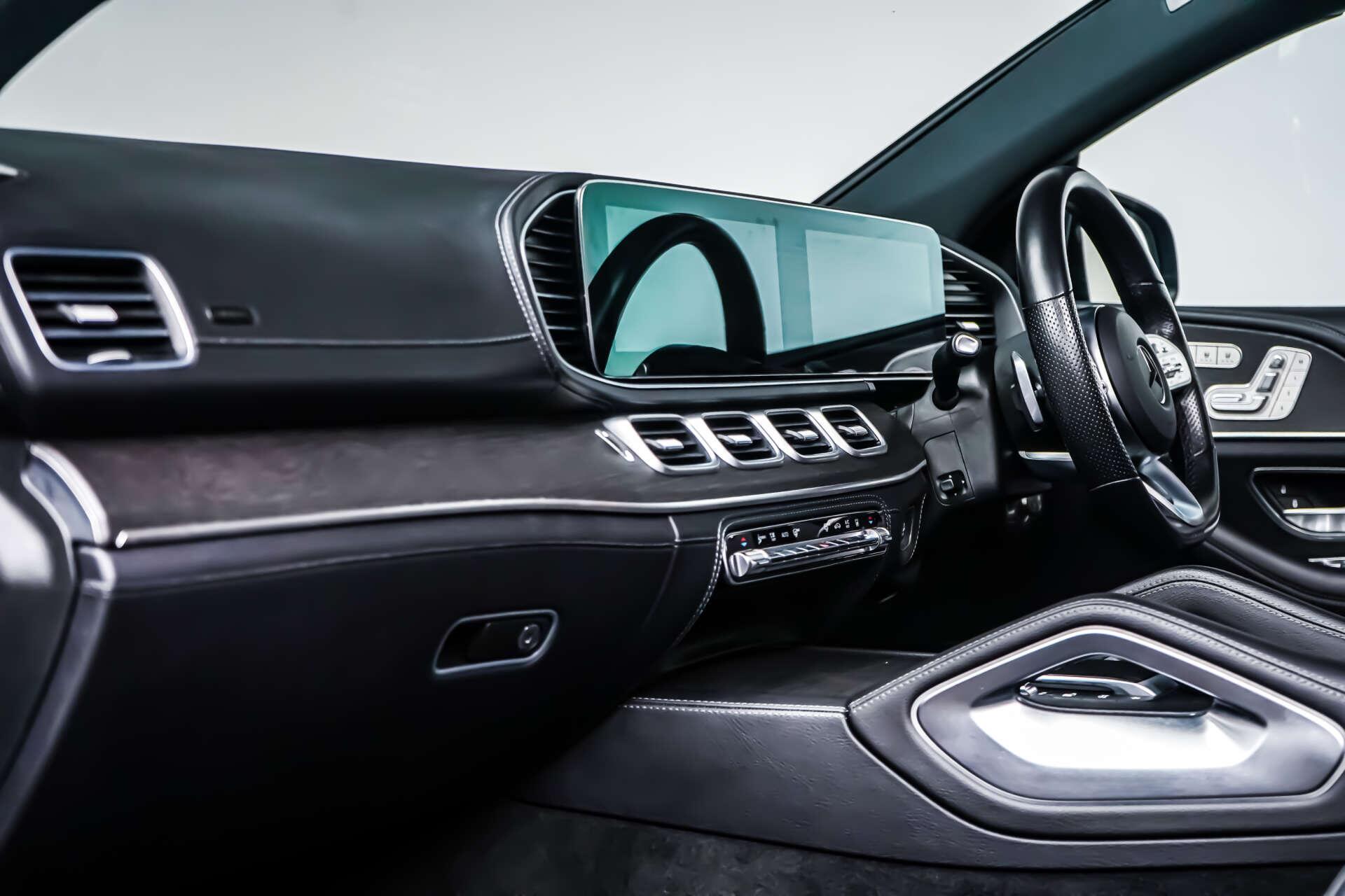 Mercedes-Benz Gle view 19