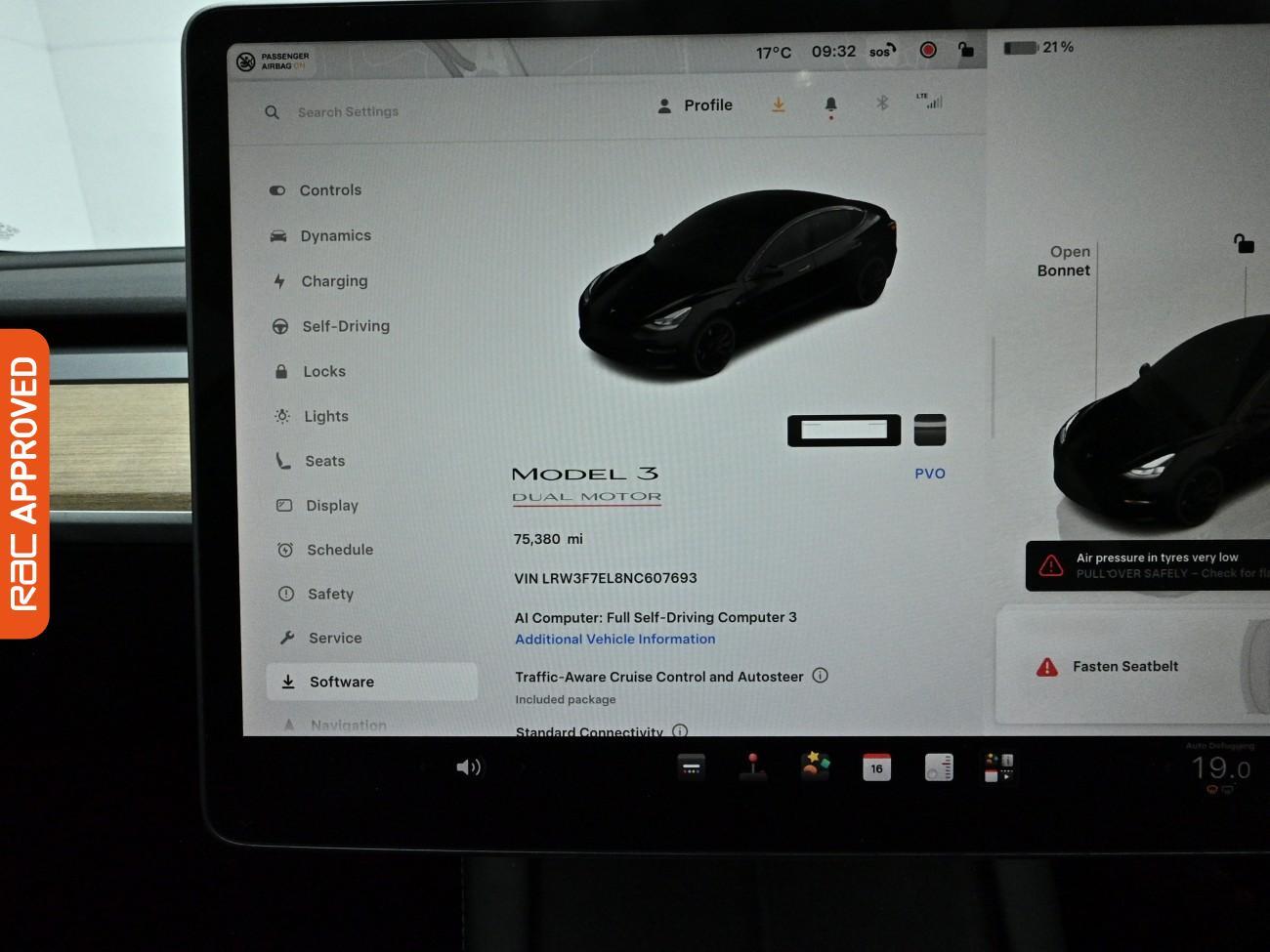 Tesla Model 3 view 12