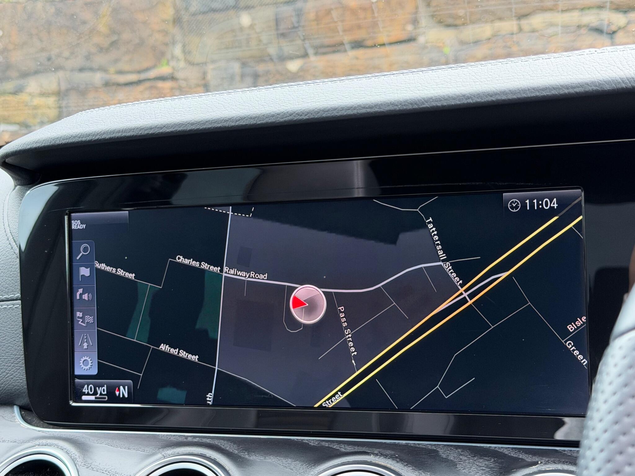 Mercedes-Benz E-Class view 35