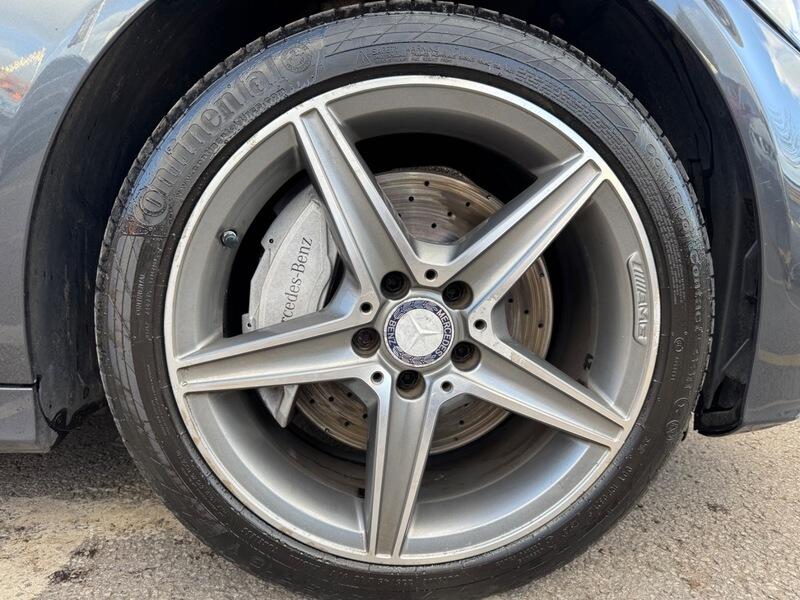 Mercedes-Benz C Class view 12