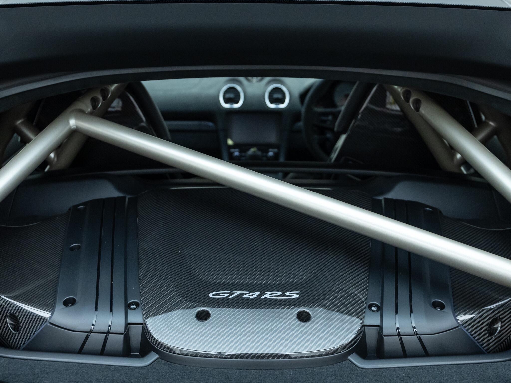 Porsche Cayman view 22