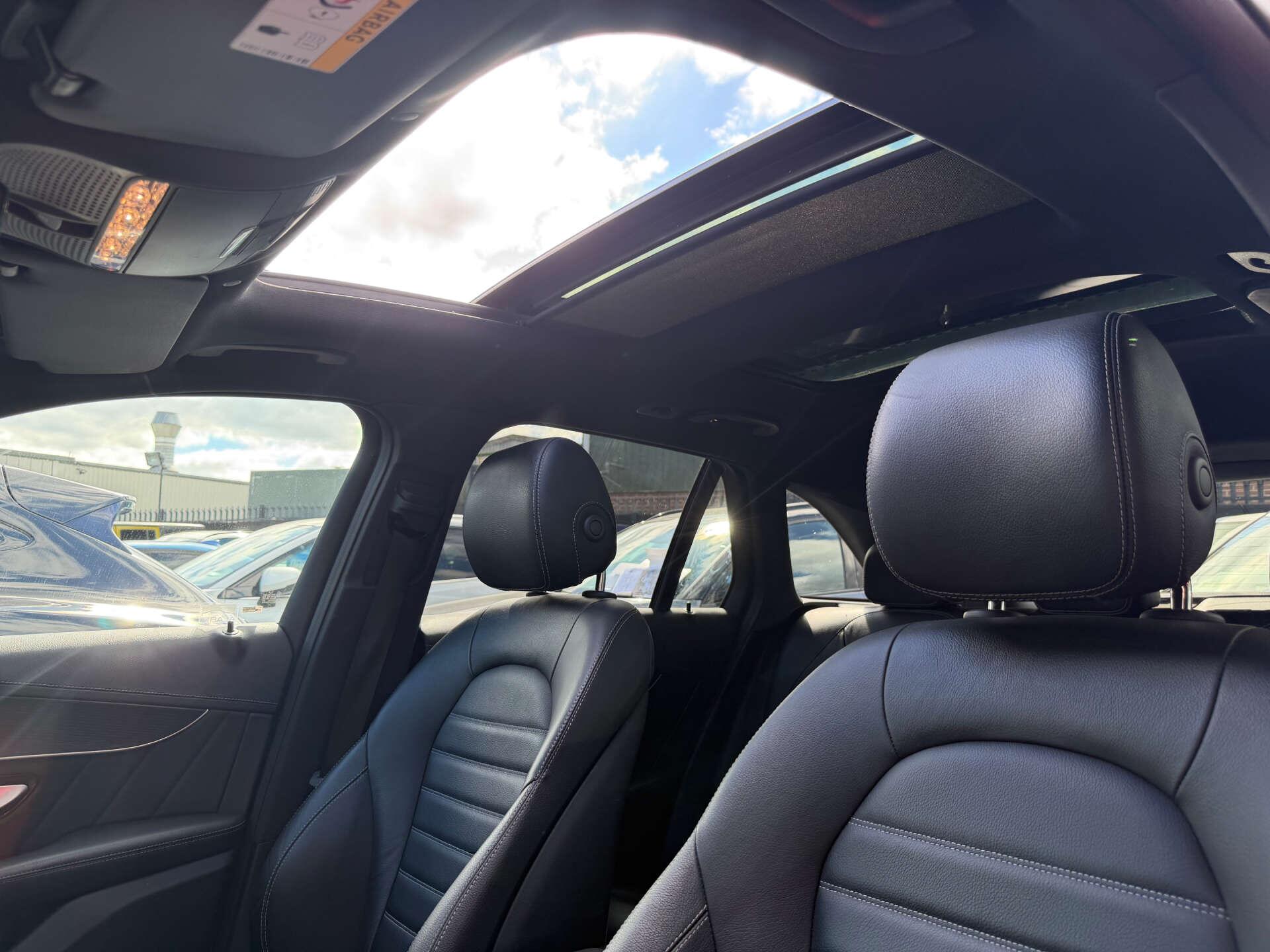 Mercedes-Benz GLC view 32