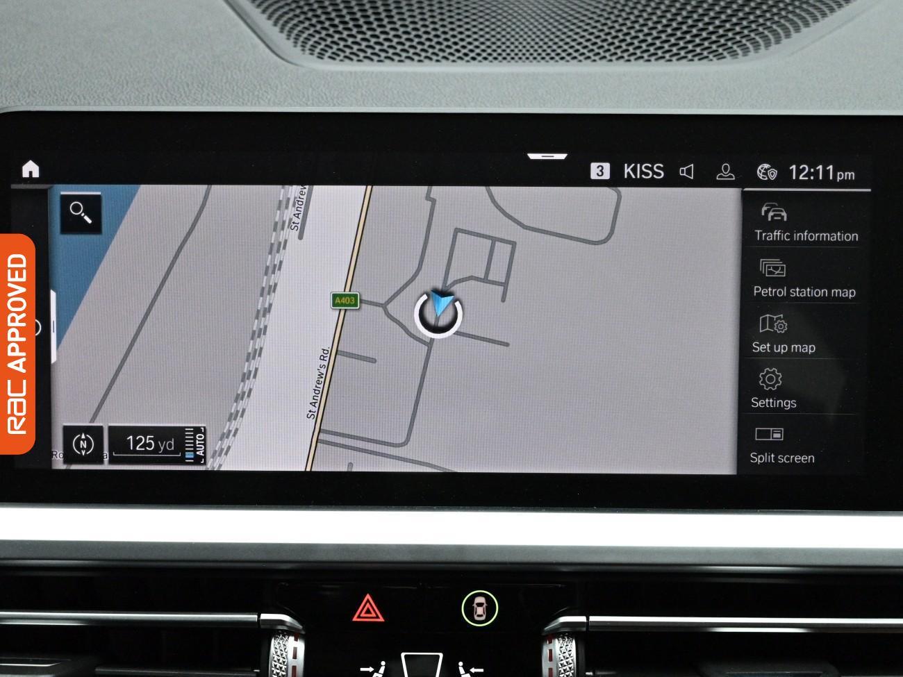 BMW 3 Series view 16