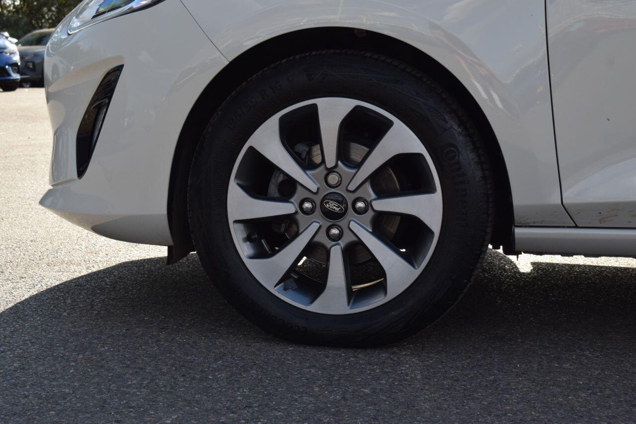 Ford Fiesta view 14