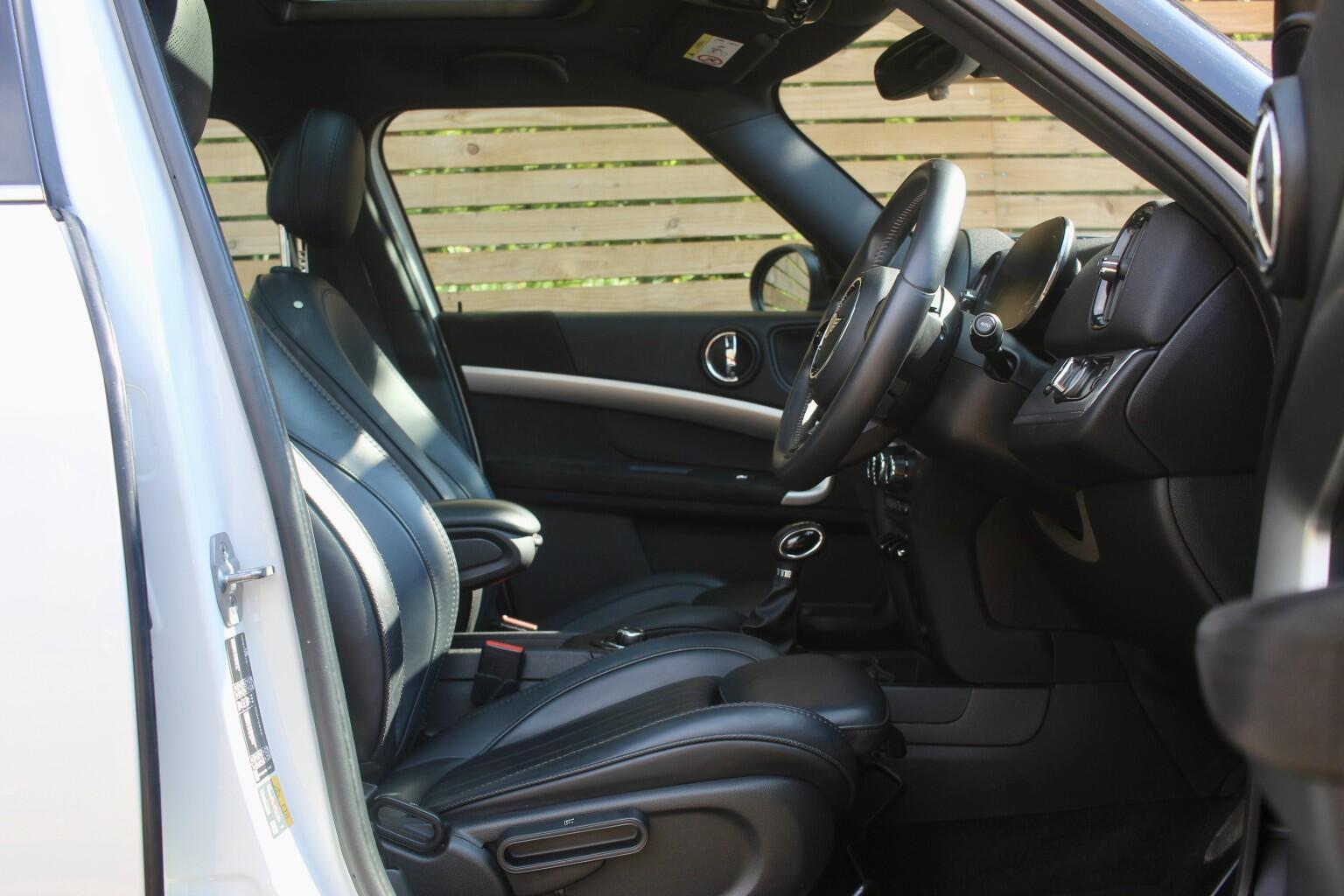 Mini Countryman view 7