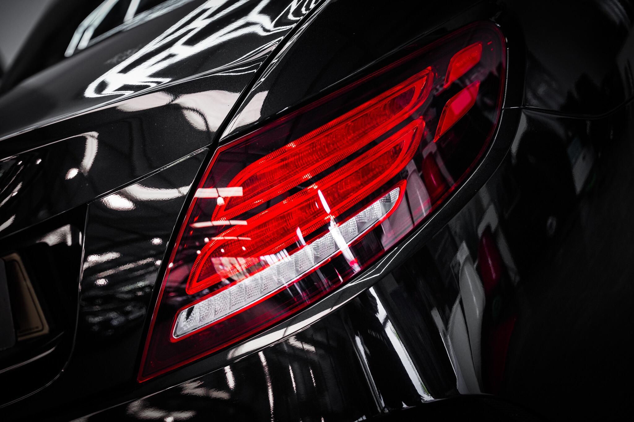 Mercedes-Benz SLC view 38