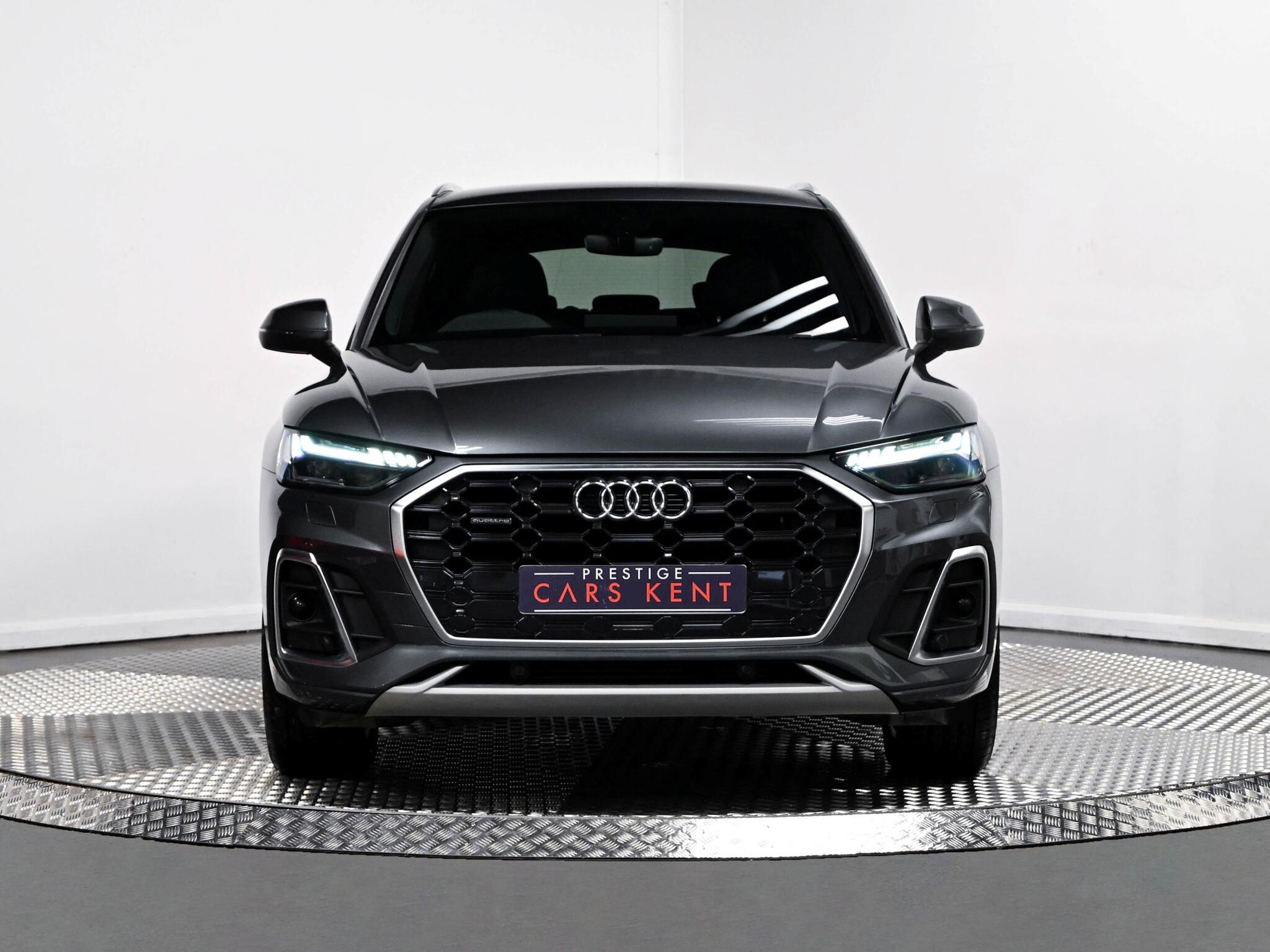 Audi Q5 view 19