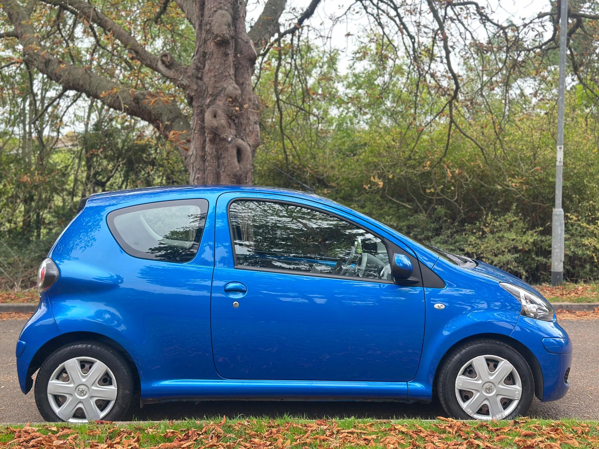 2010 Toyota AYGO image 7