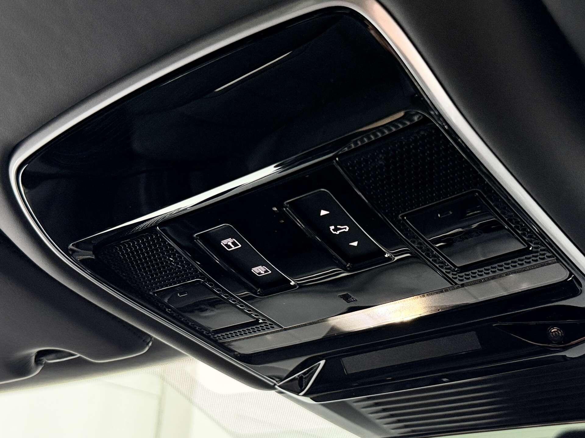 Land Rover Range Rover view 41