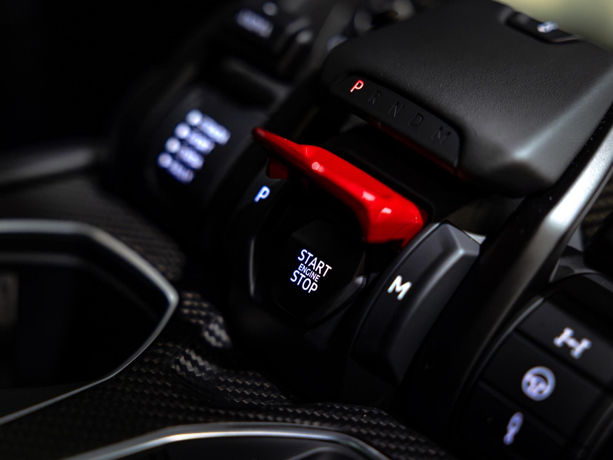 Lamborghini Urus view 29