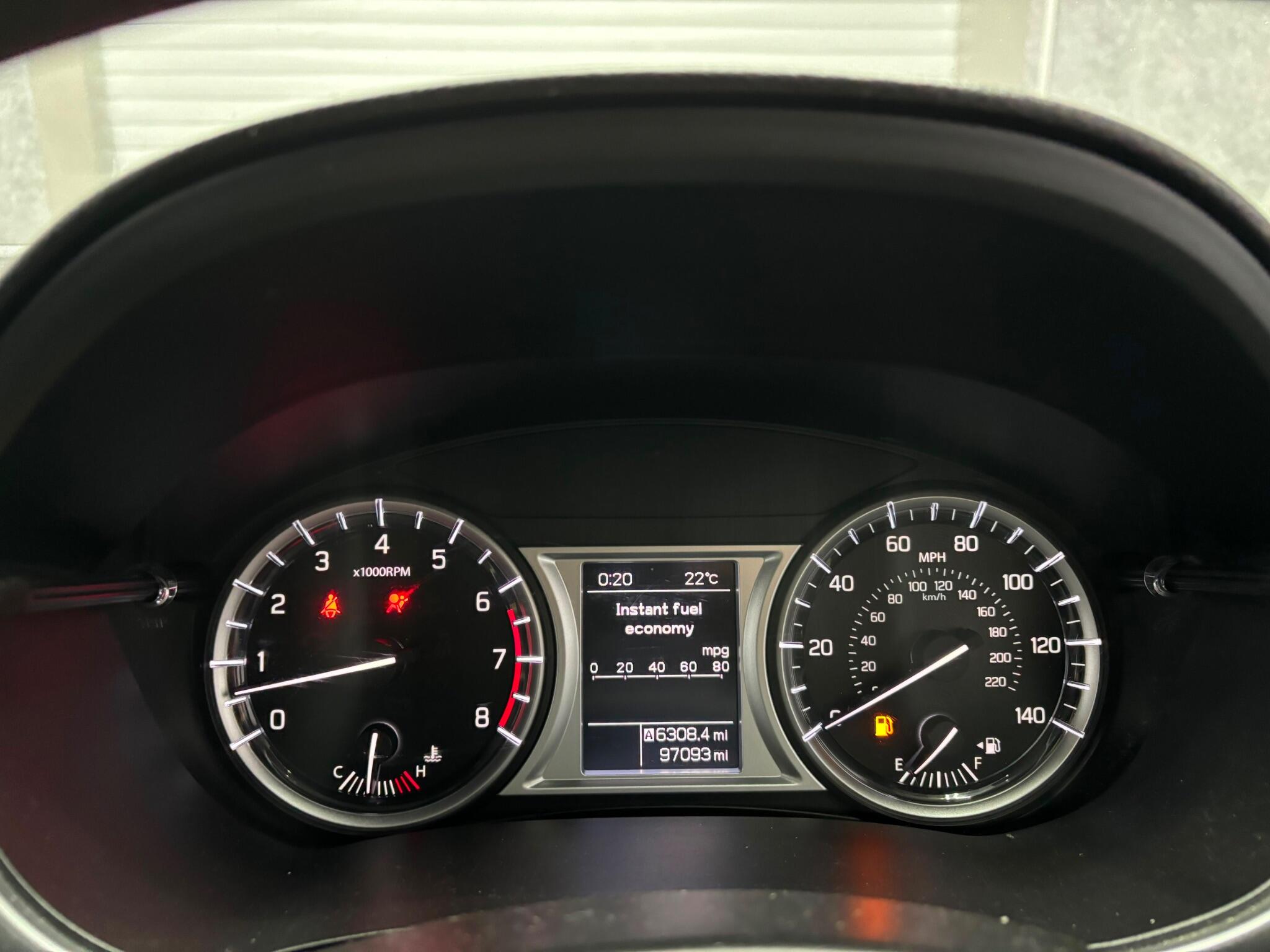 Suzuki Vitara view 12