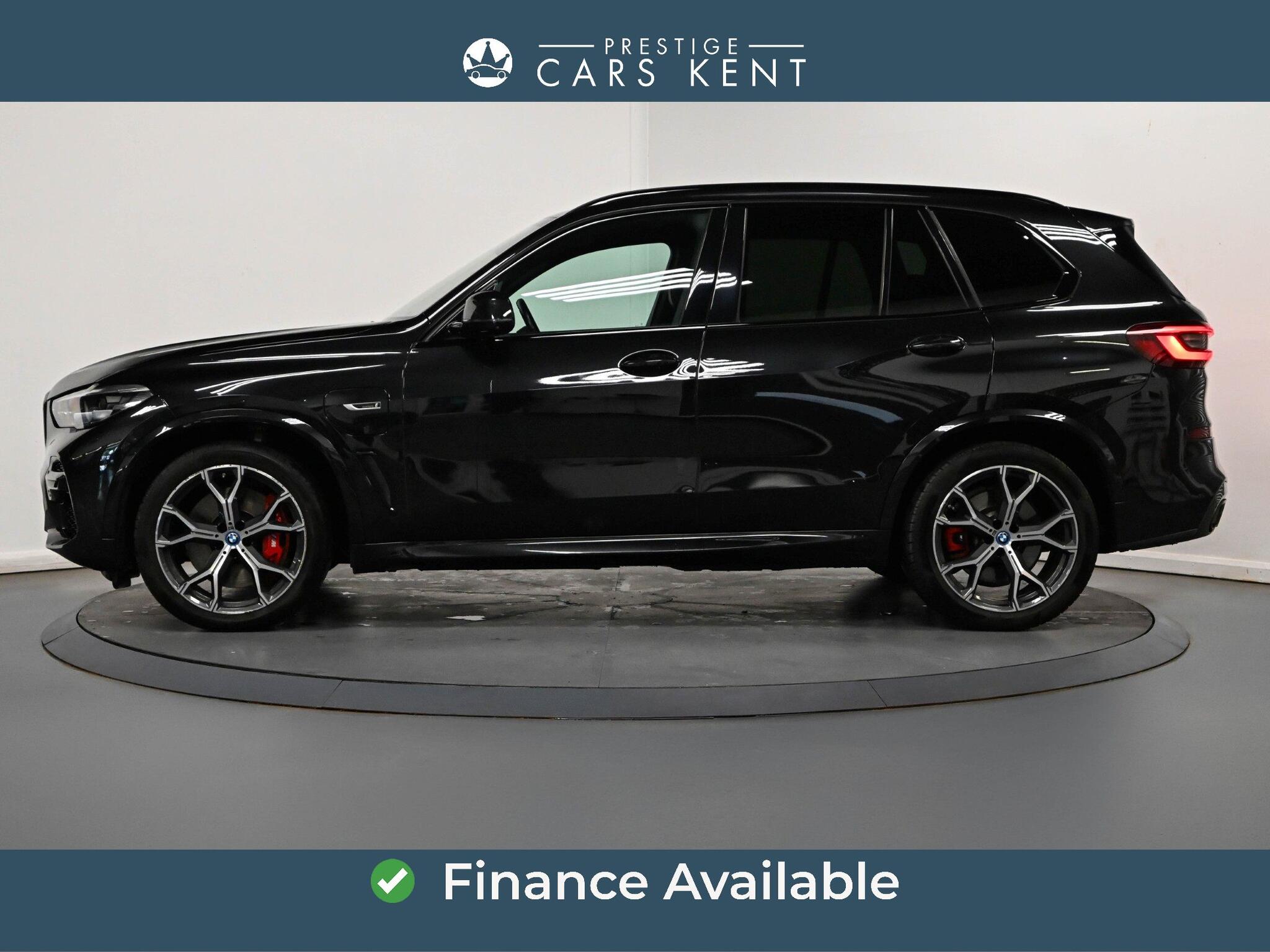 BMW X5 view 4