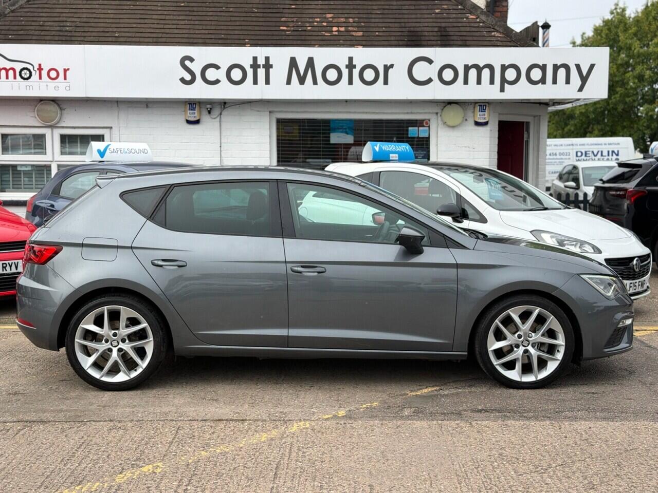 Seat Leon view 9