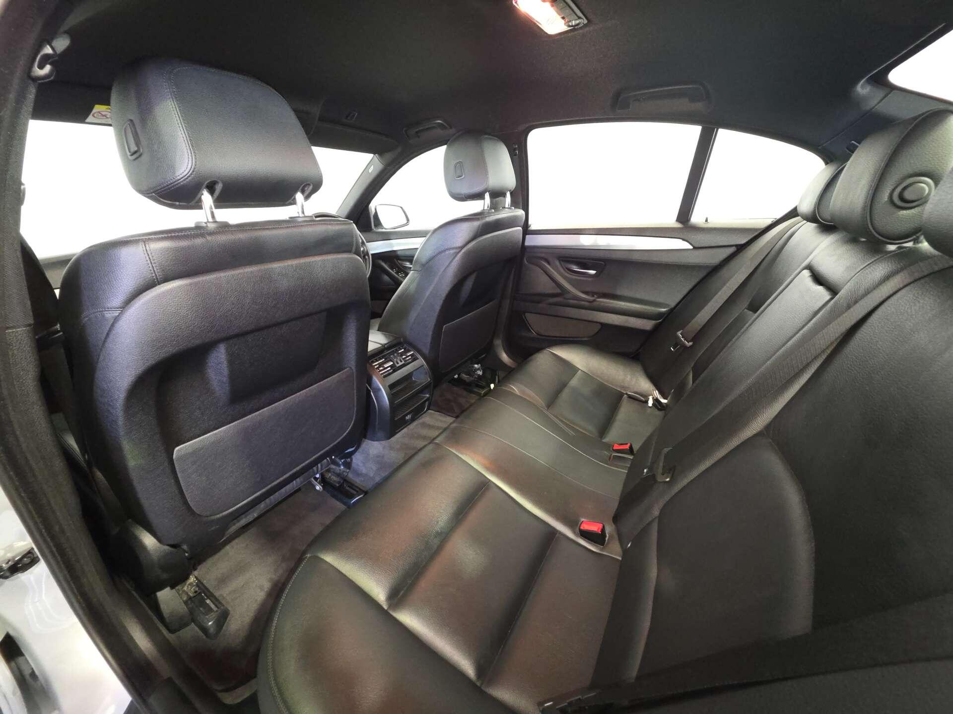 BMW 5 Series view 49