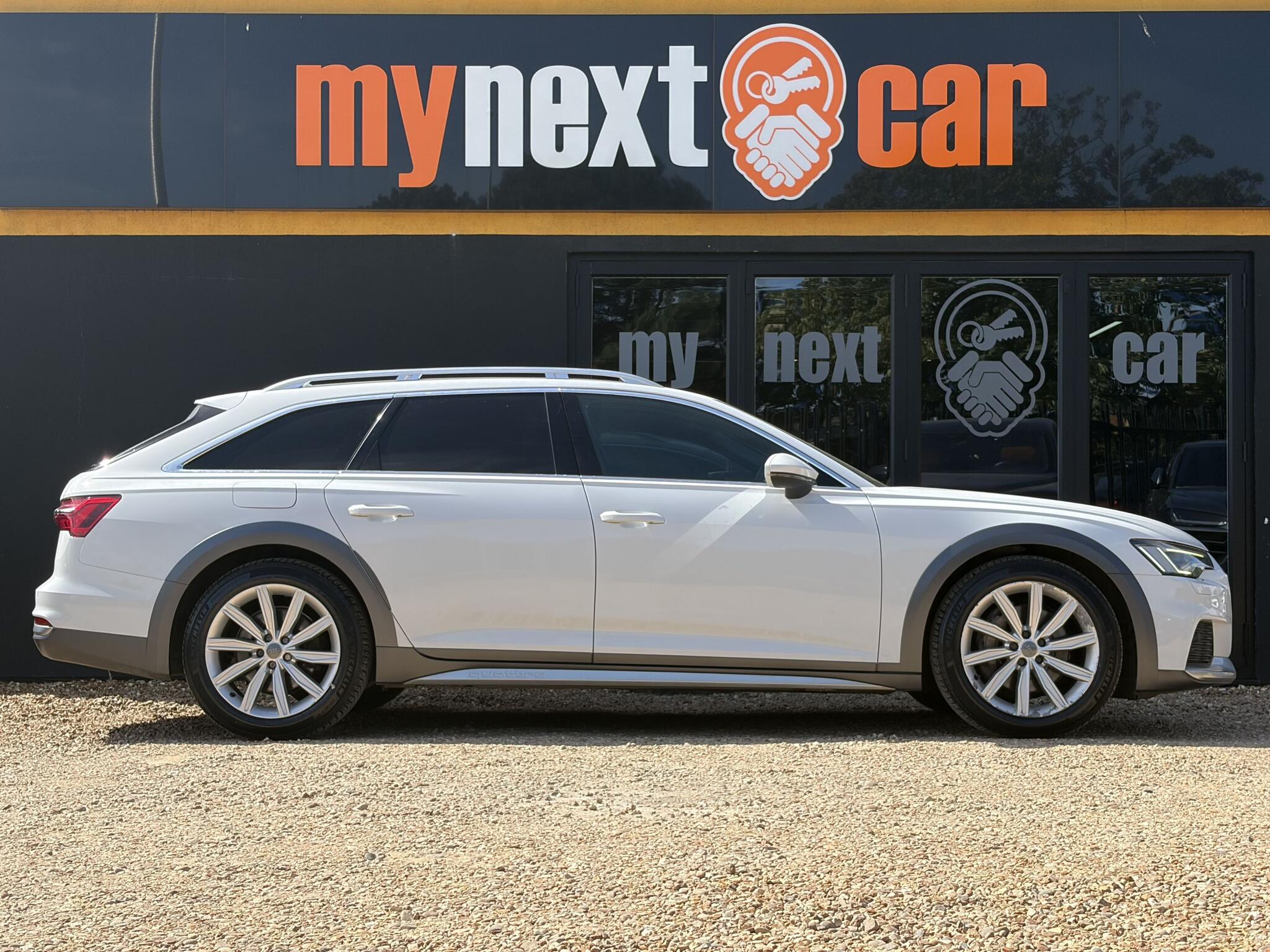 Audi A6 Allroad view 11