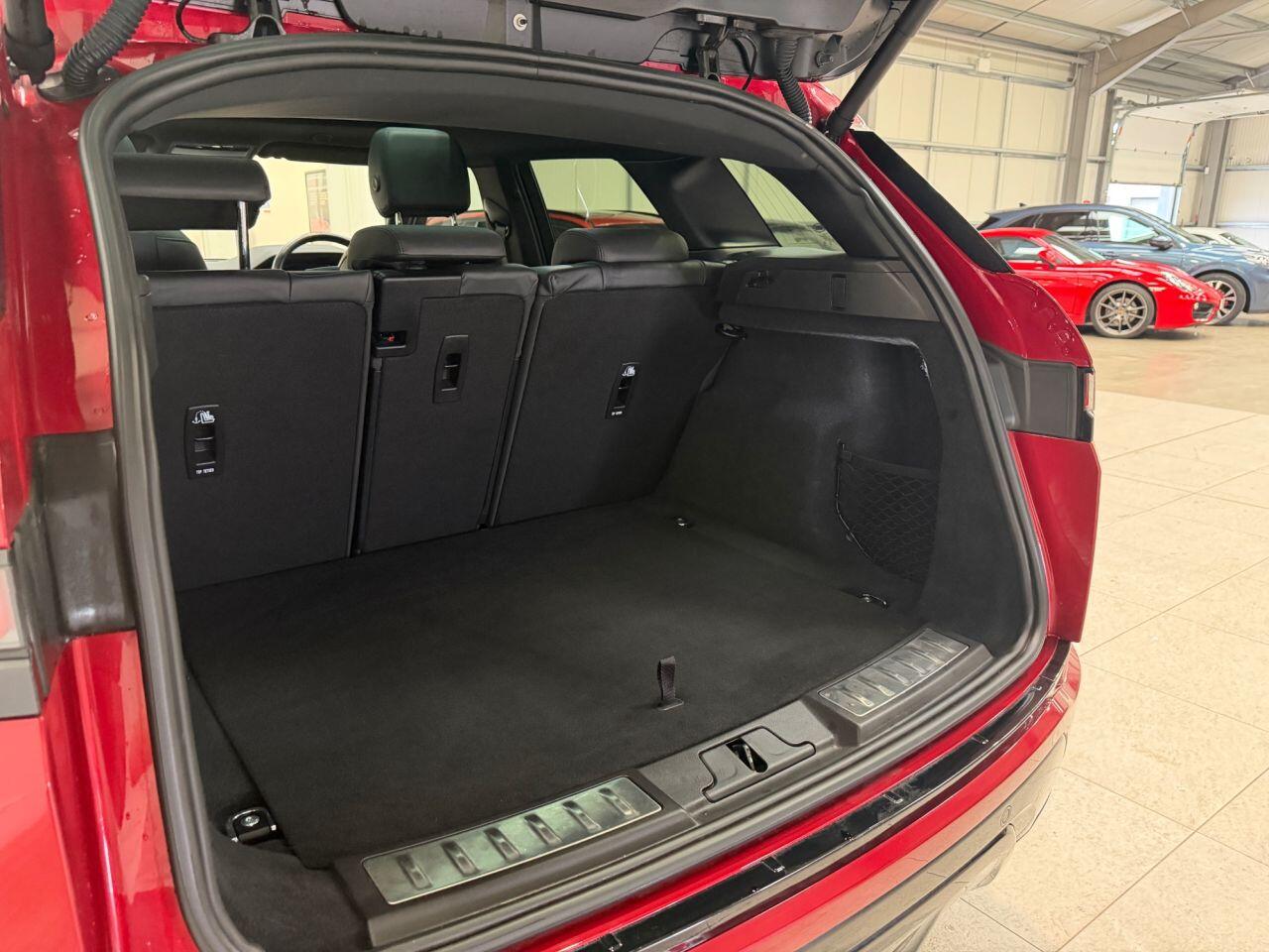 Land Rover Range Rover Evoque view 37
