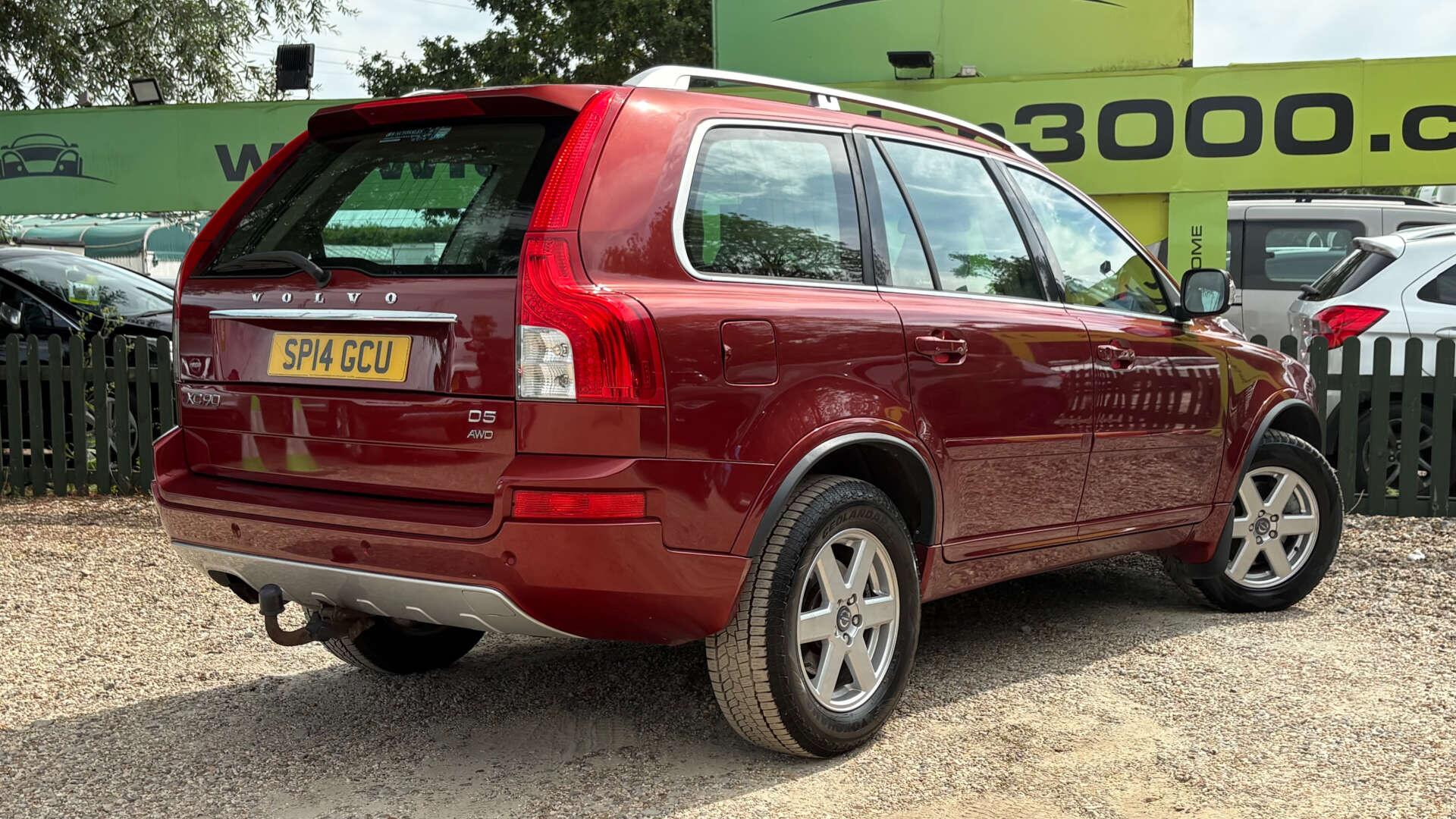 Volvo XC90 view 4