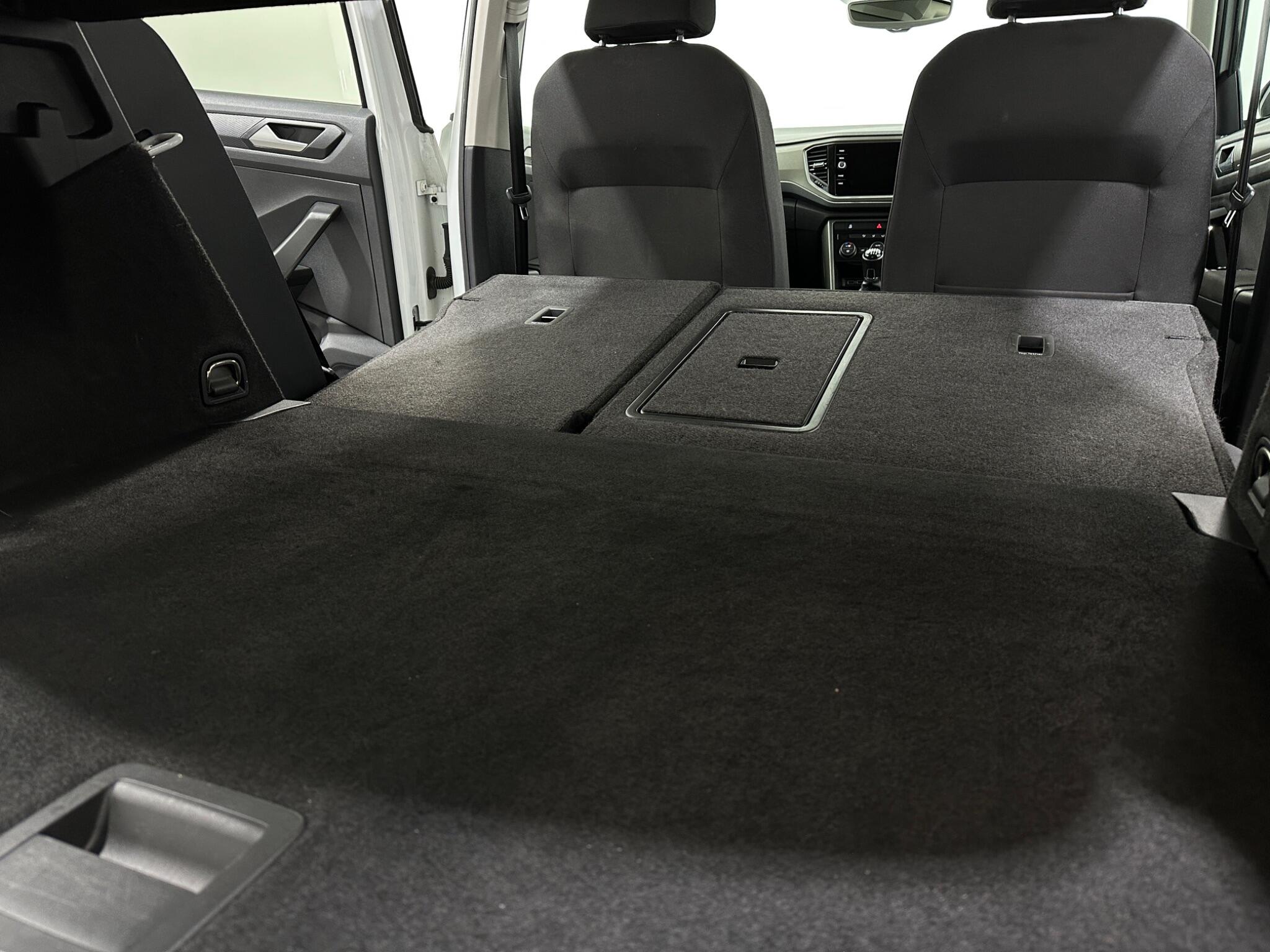 Volkswagen T-Roc view 44
