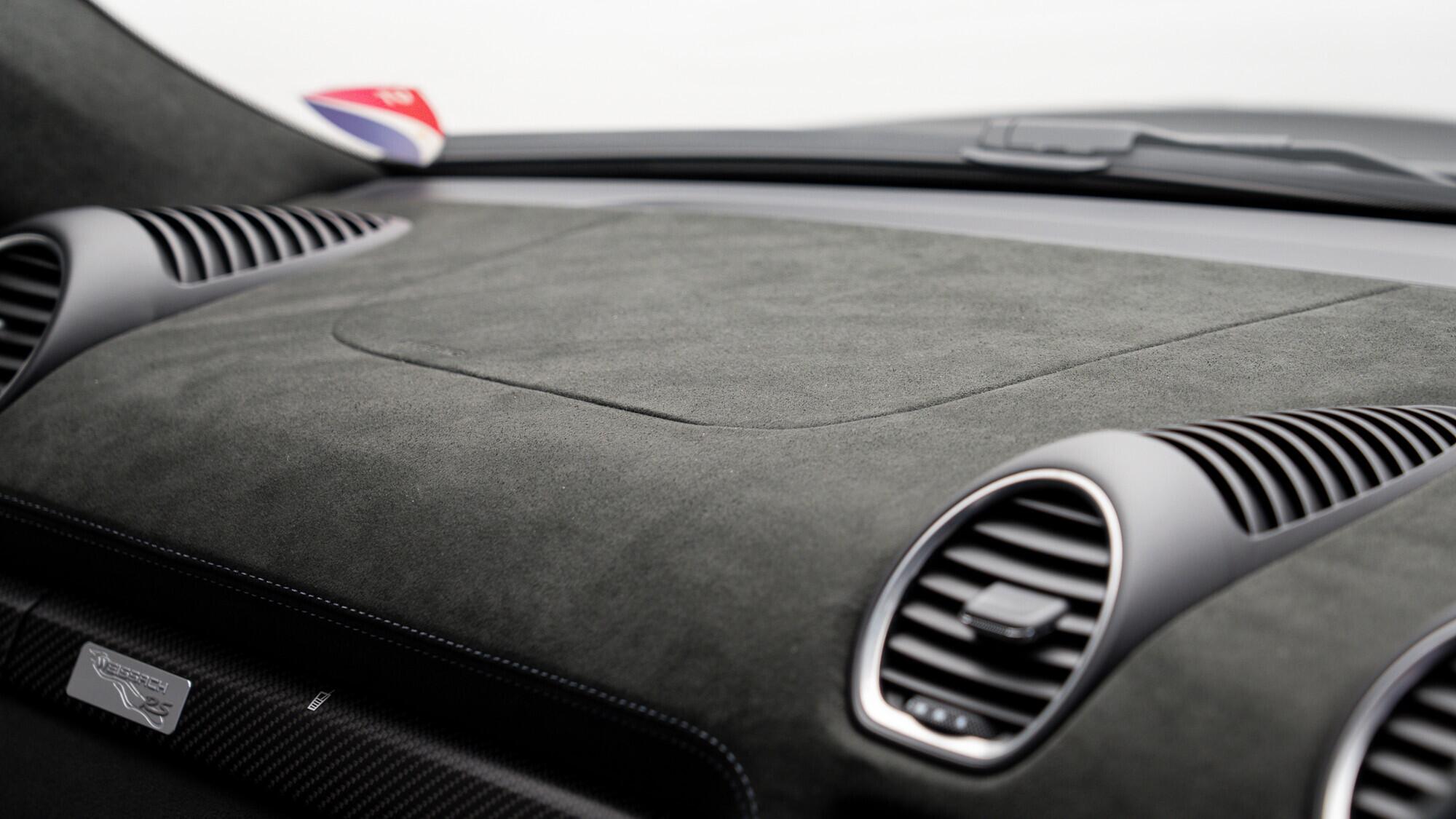 Porsche 718 Cayman view 52