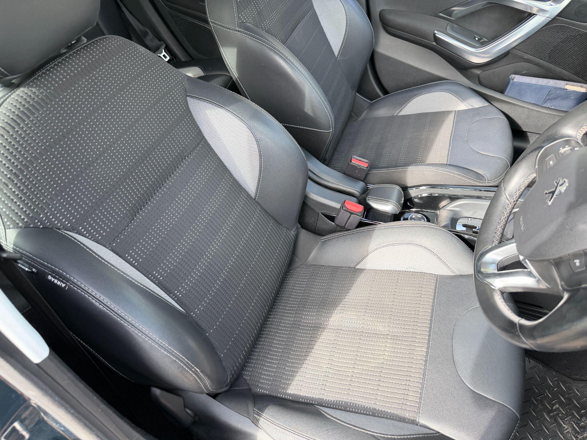 Peugeot 2008 view 31