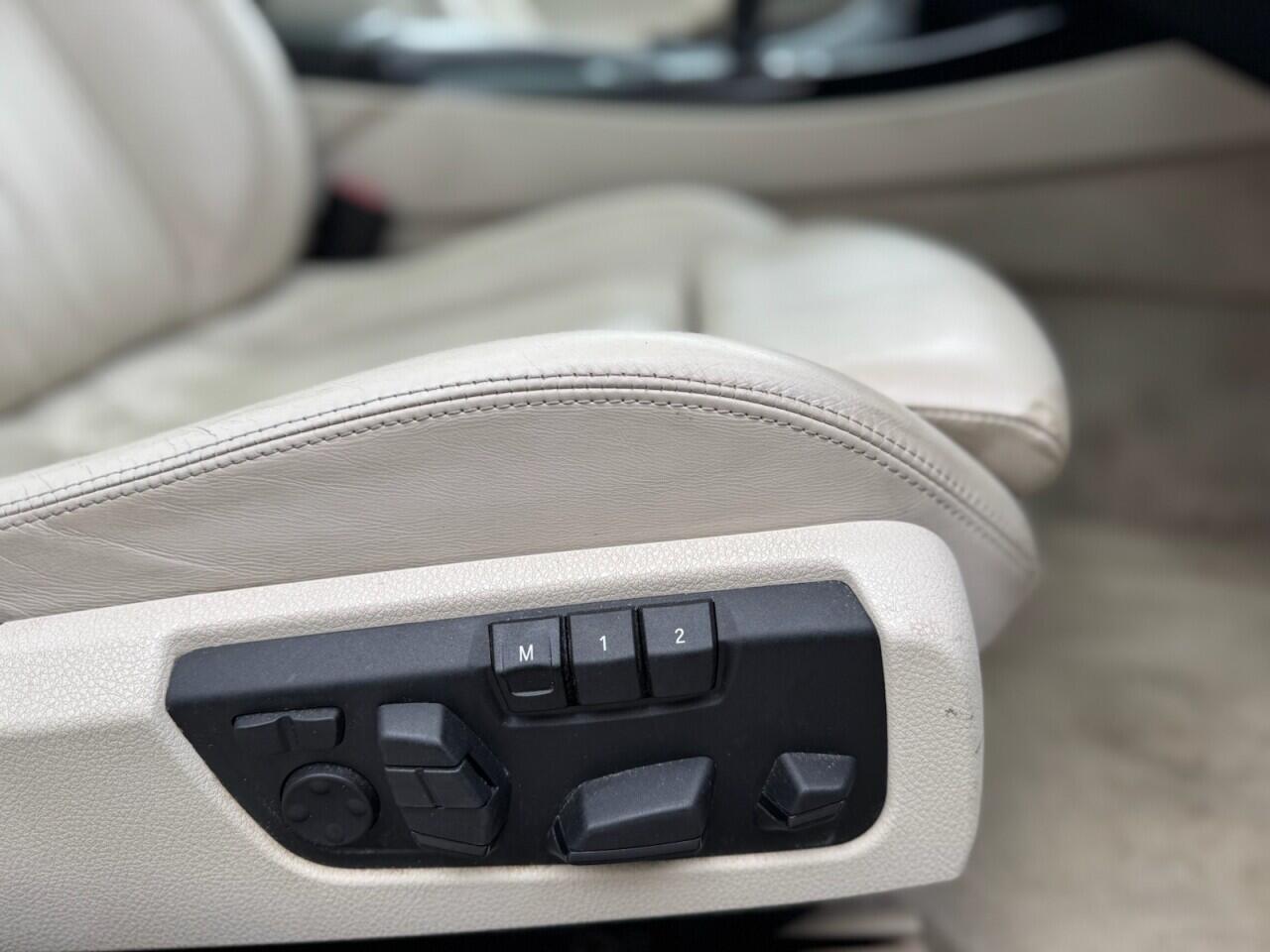 BMW 6 Series view 21