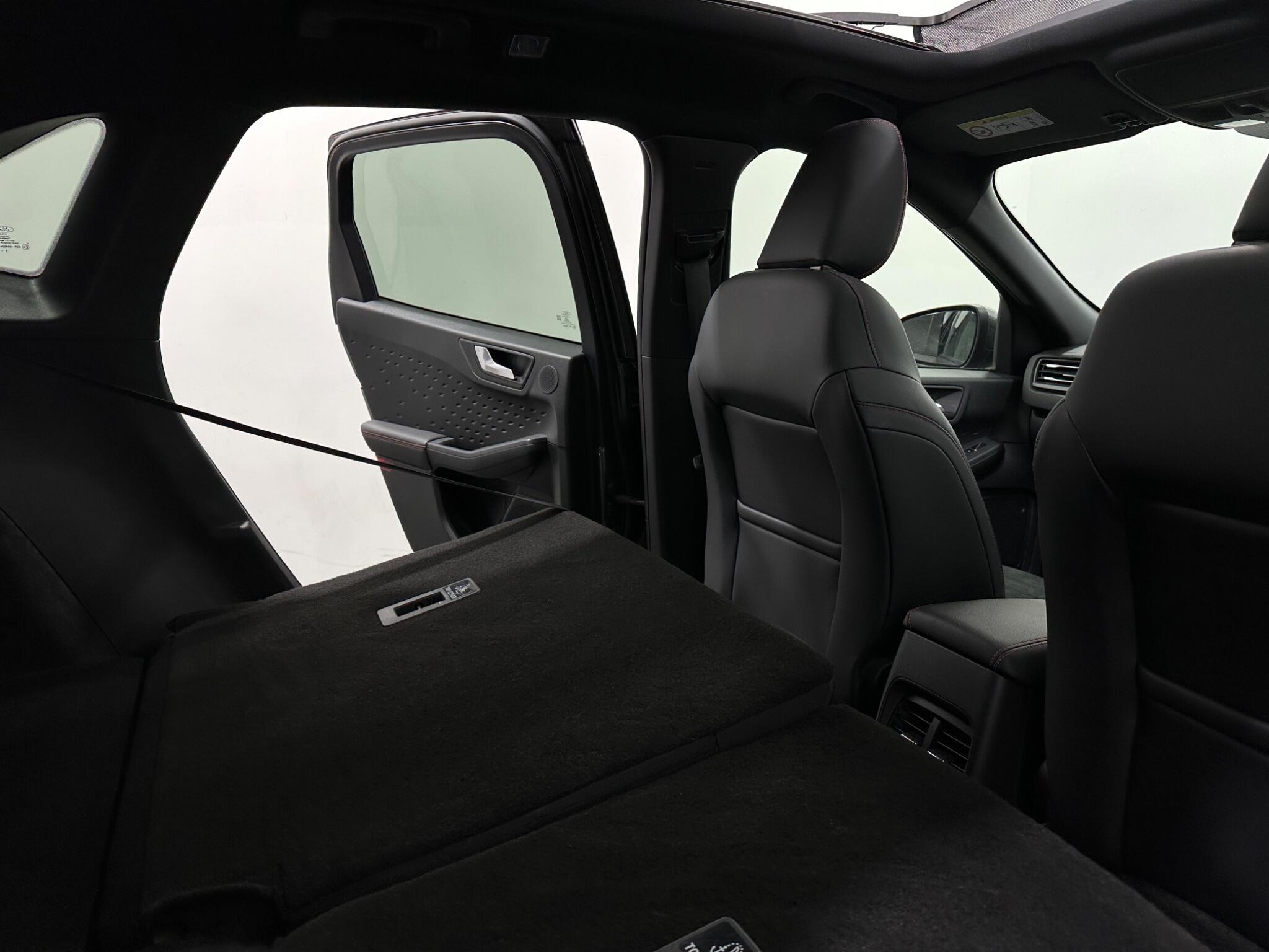 Ford Kuga view 44