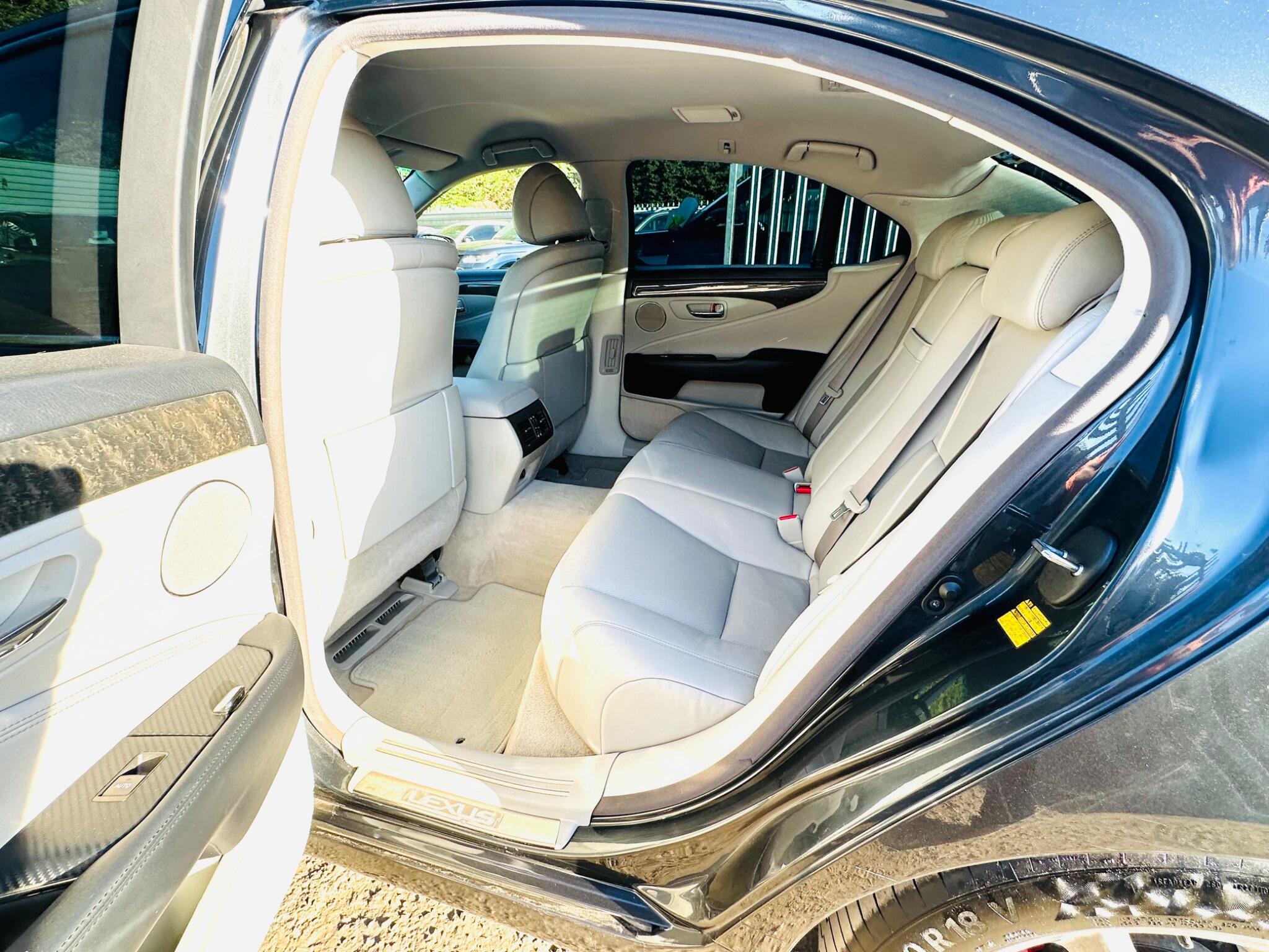 Lexus LS view 62