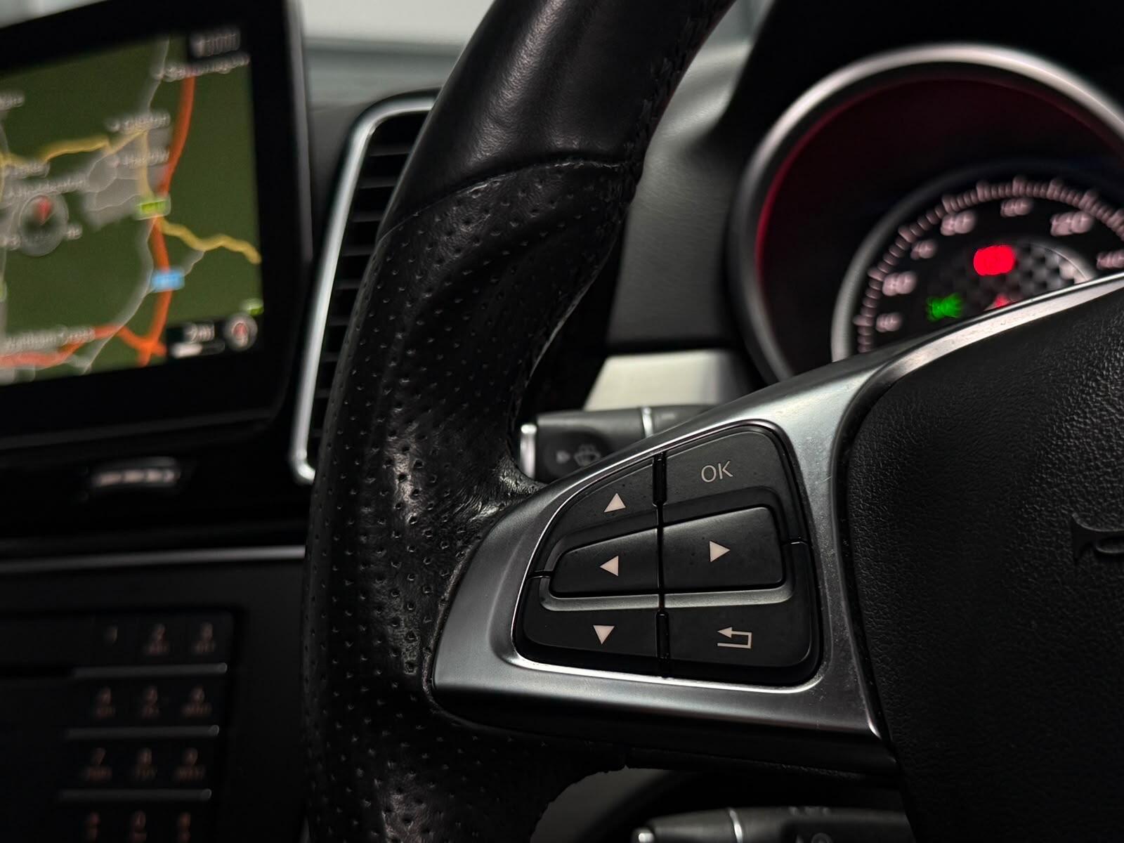 Mercedes-Benz Gle view 24