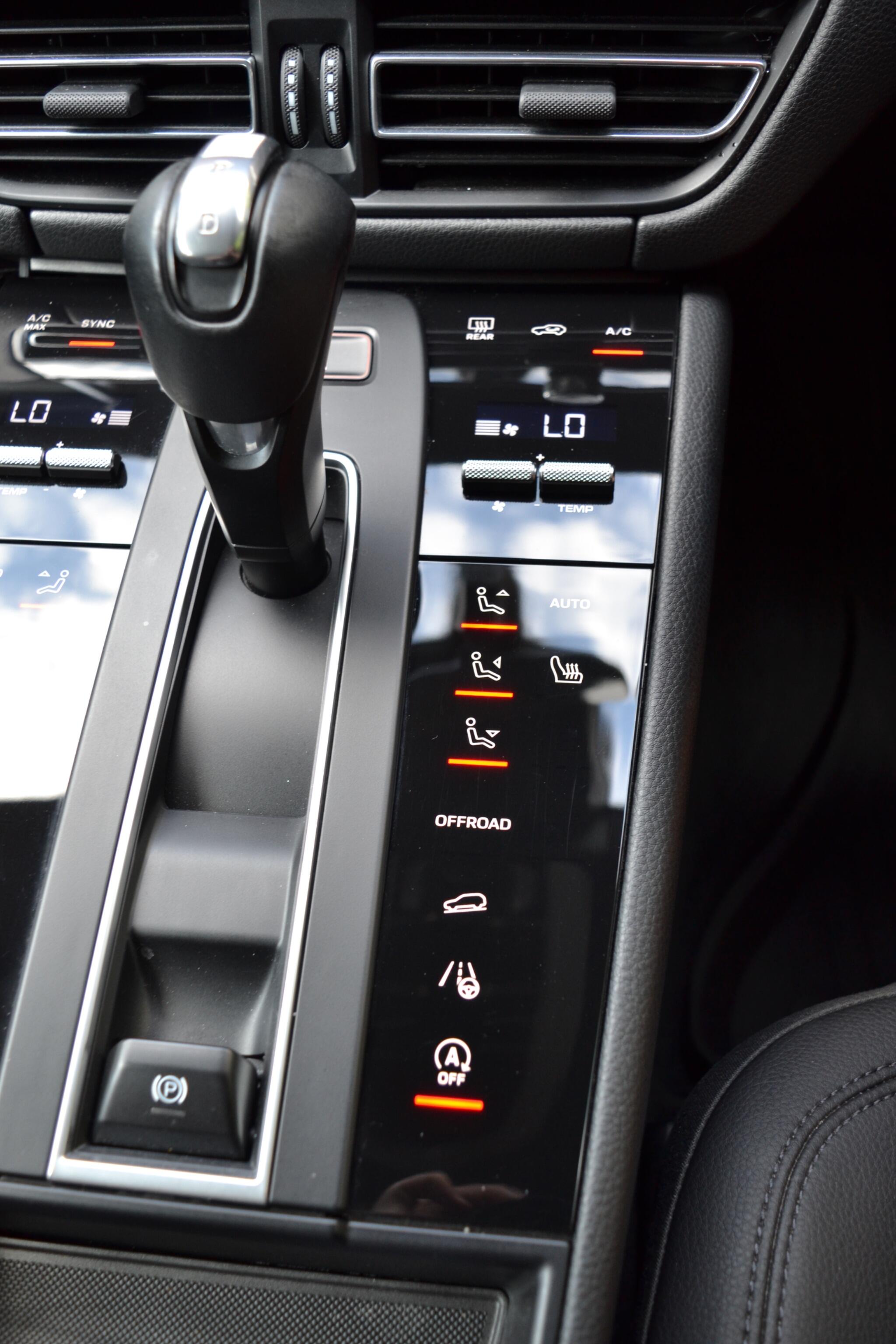 Porsche Macan view 48