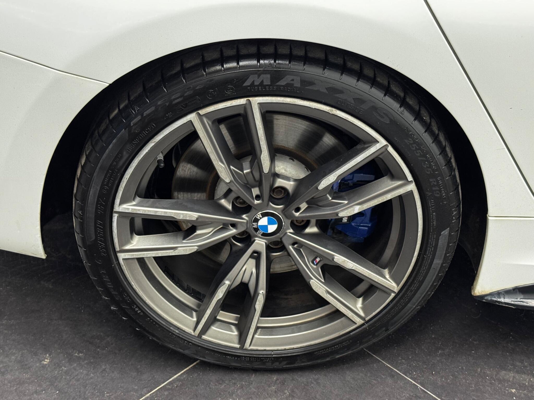 BMW 3 Series view 67