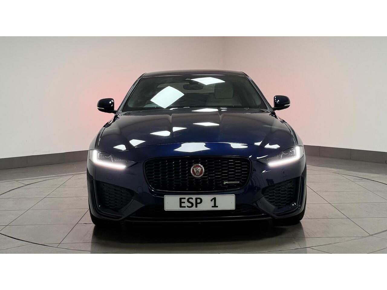 Jaguar Xe view 20