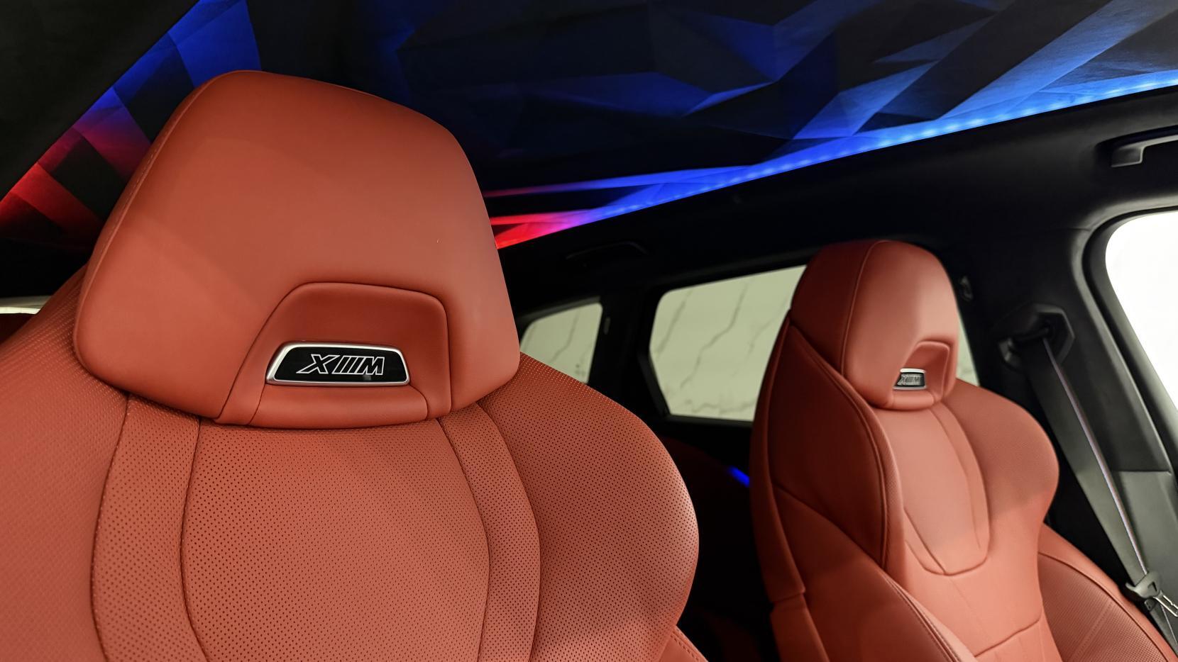 BMW XM view 24