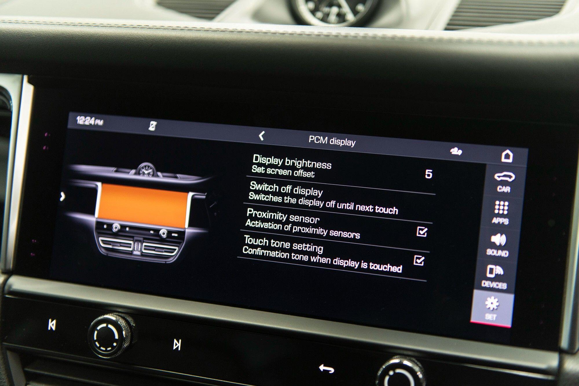 Porsche Macan view 32