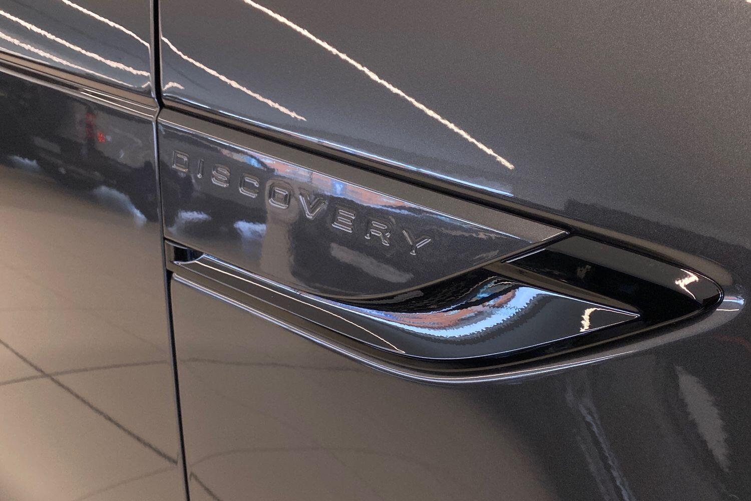 Land Rover Discovery view 36