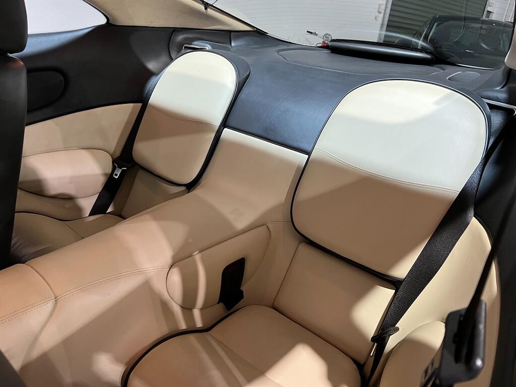Aston Martin DB7 view 36