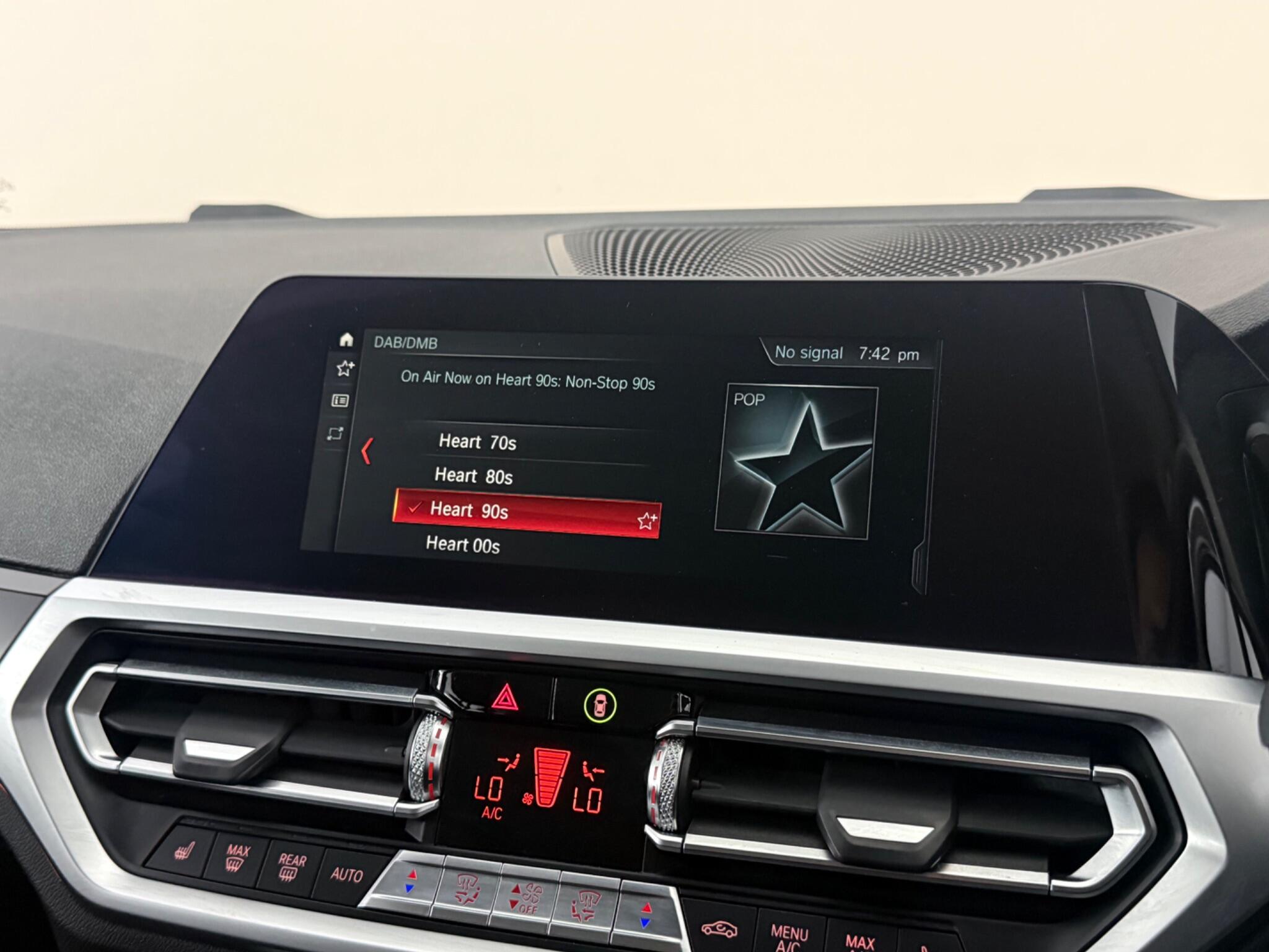 BMW 3 Series view 19