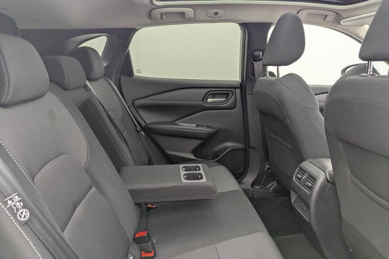 Nissan Qashqai view 17