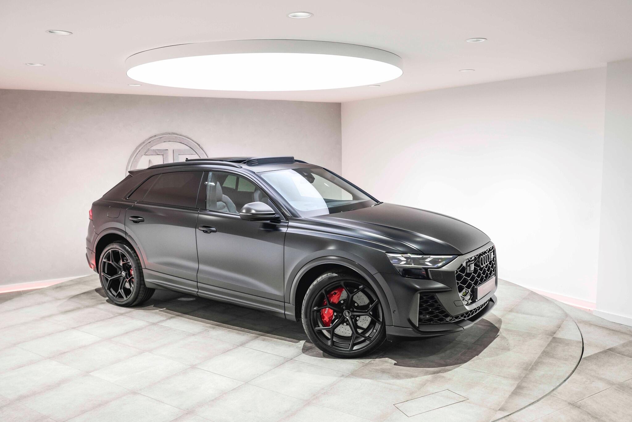 Audi RSQ8 view 15