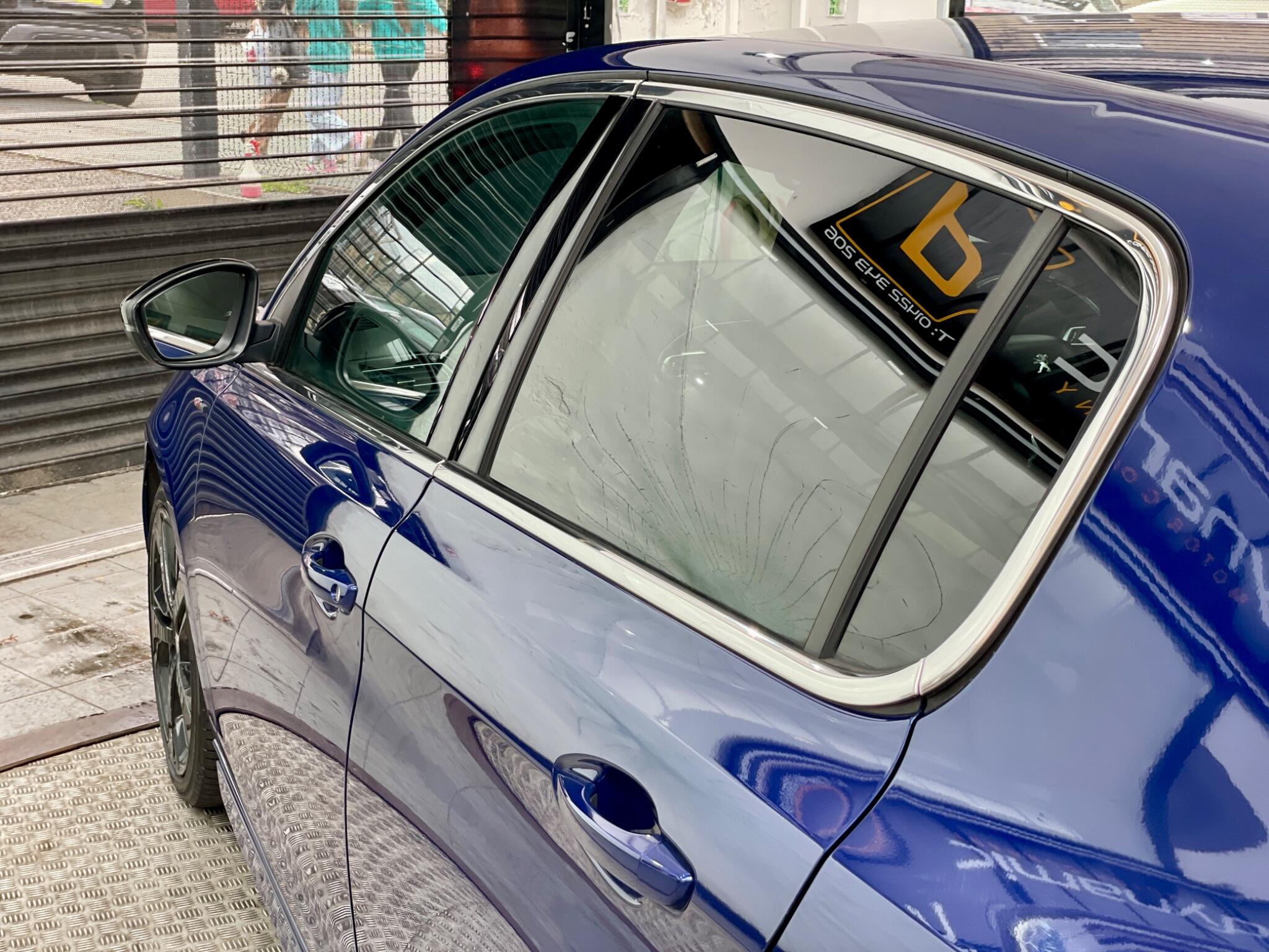 Peugeot 308 view 26