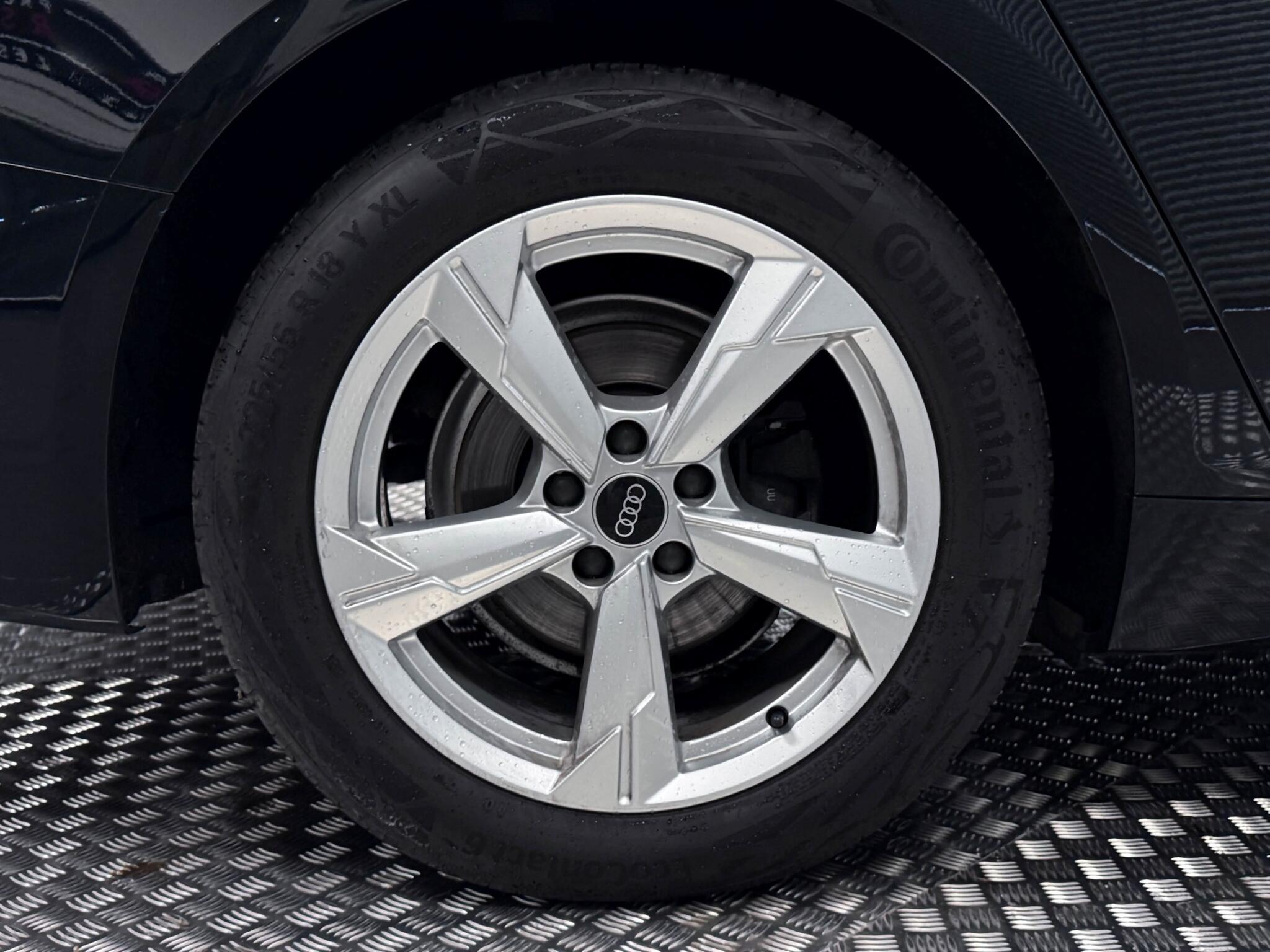 Audi A6 view 50