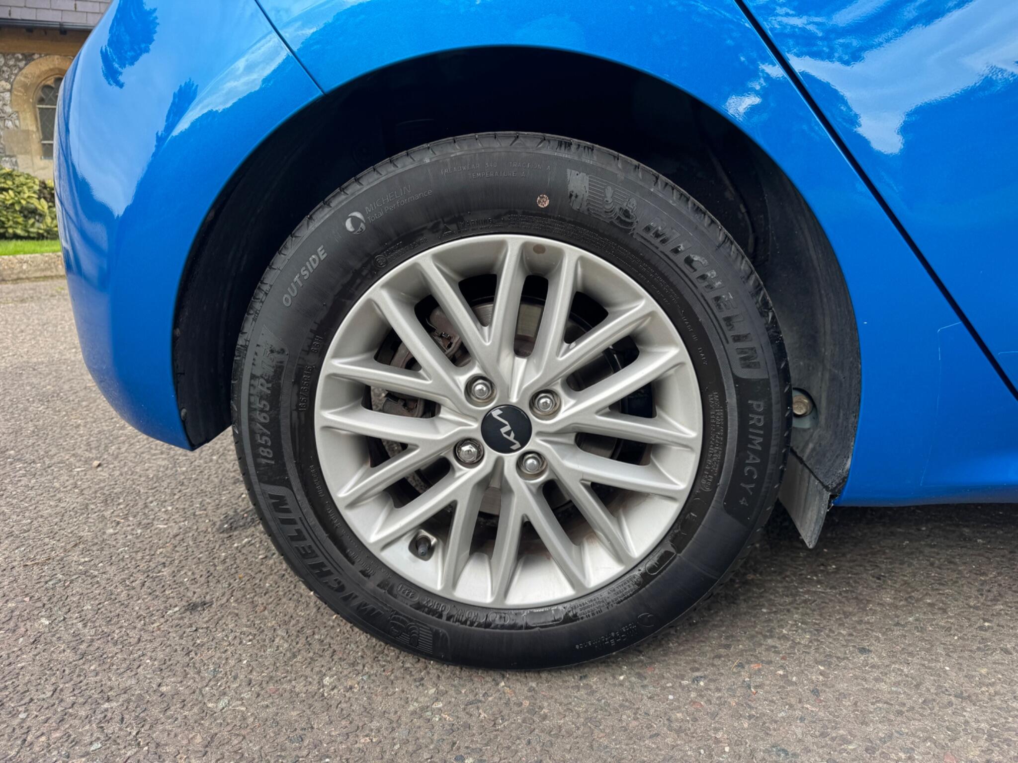 Kia Rio view 53