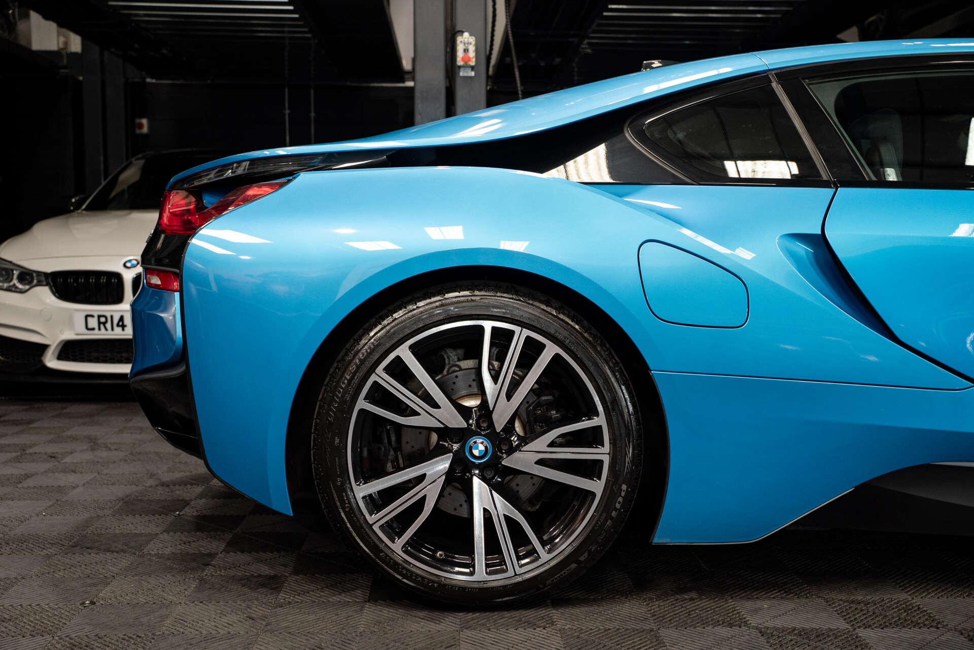 BMW I8 view 26