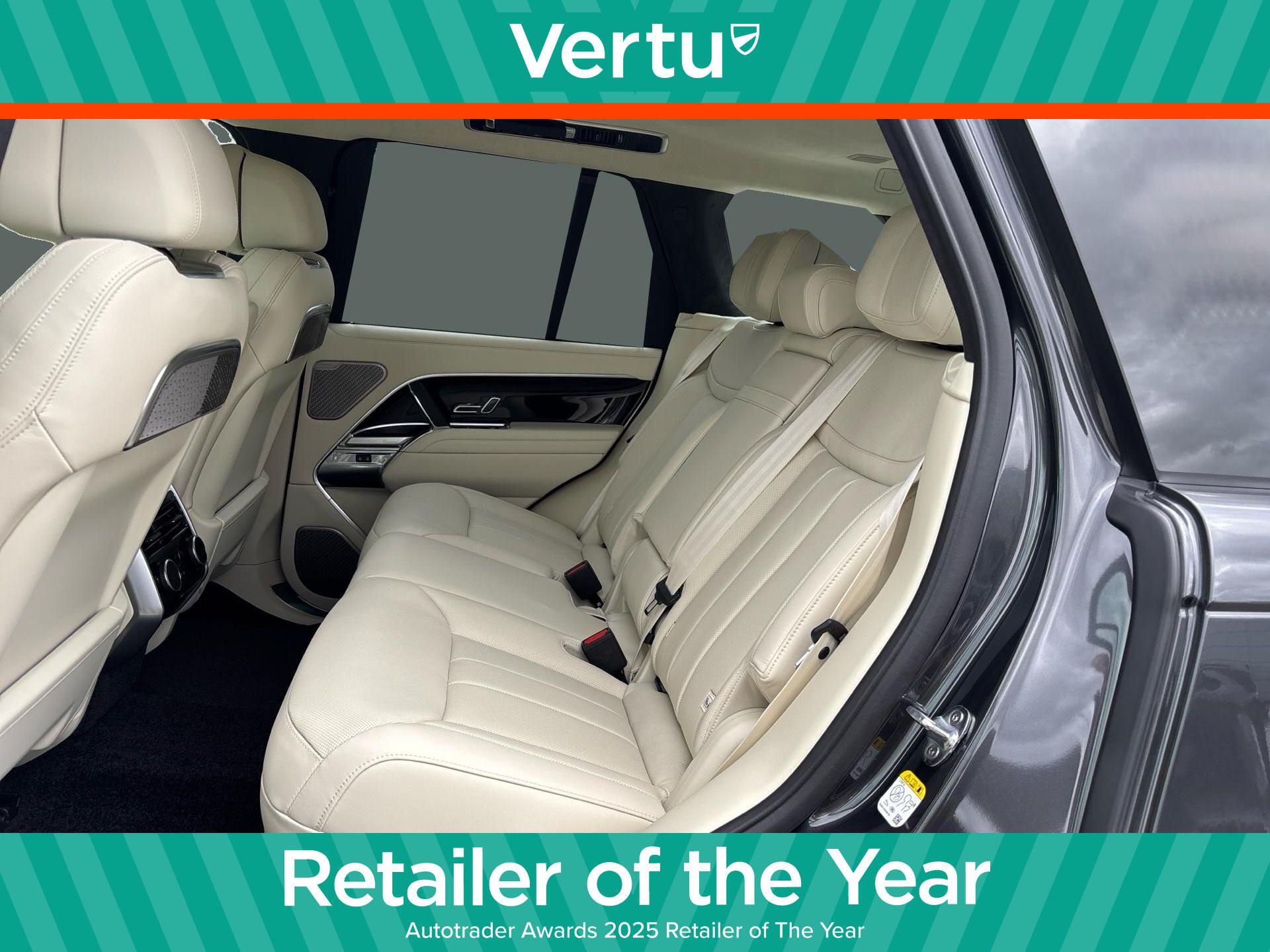 Land Rover Range Rover view 4